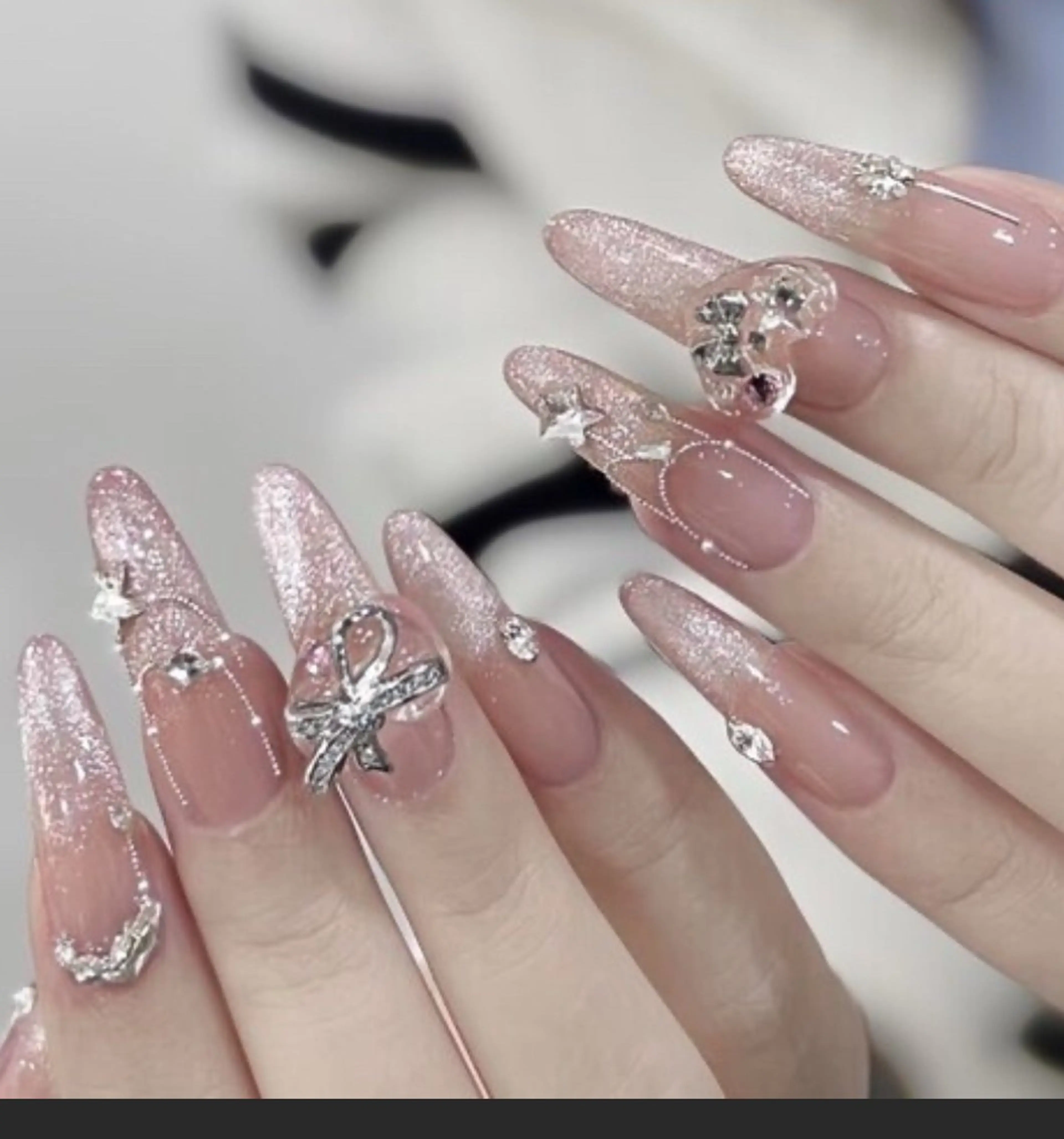 ネイル UMI ネイルサロン新宿🎀のネイルデザイン