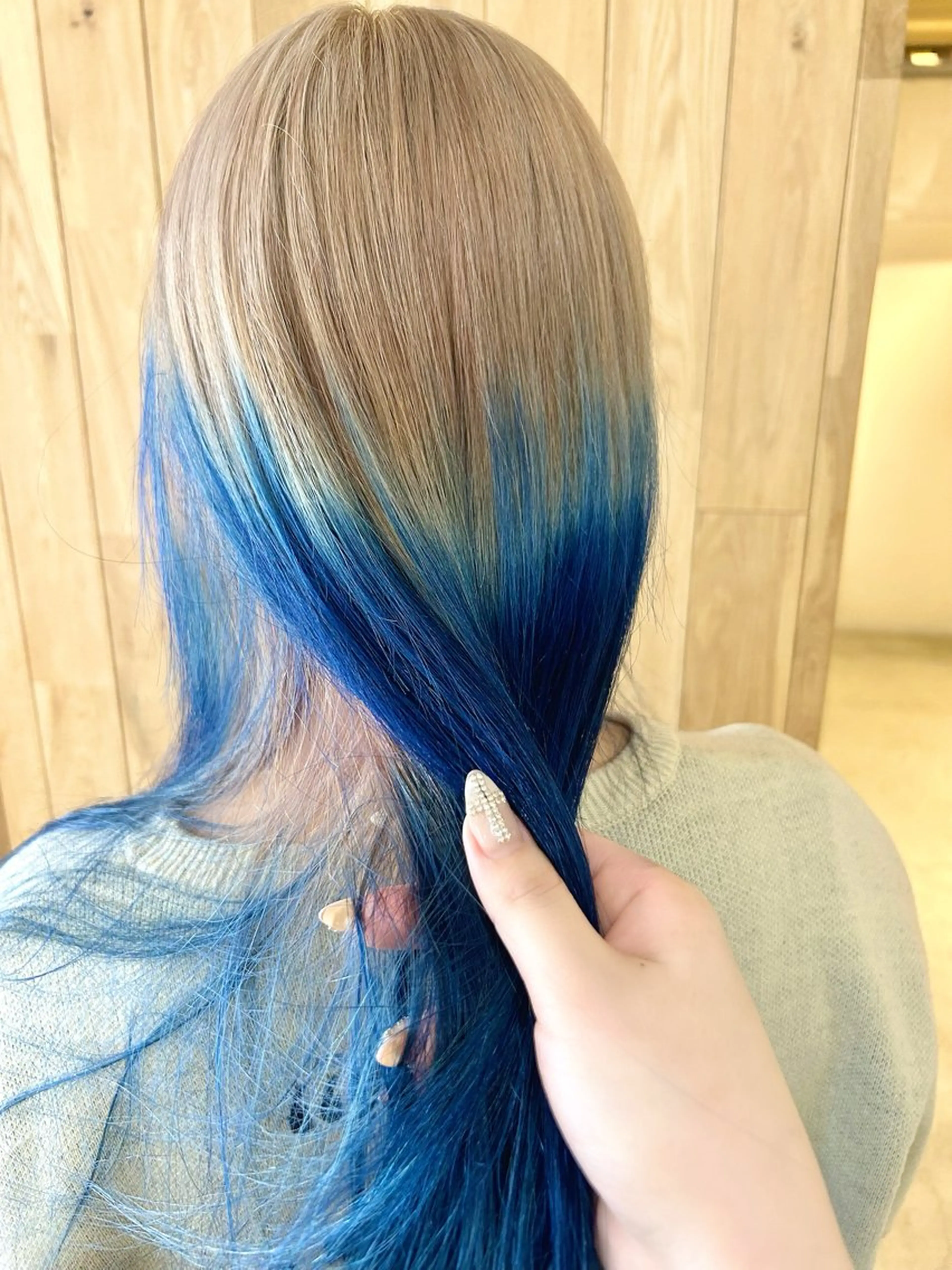 ロング ヘアカラー トリートメント L STUDIO所属・ハイトーン/ブリーチ 🧁soraのヘアスタイル