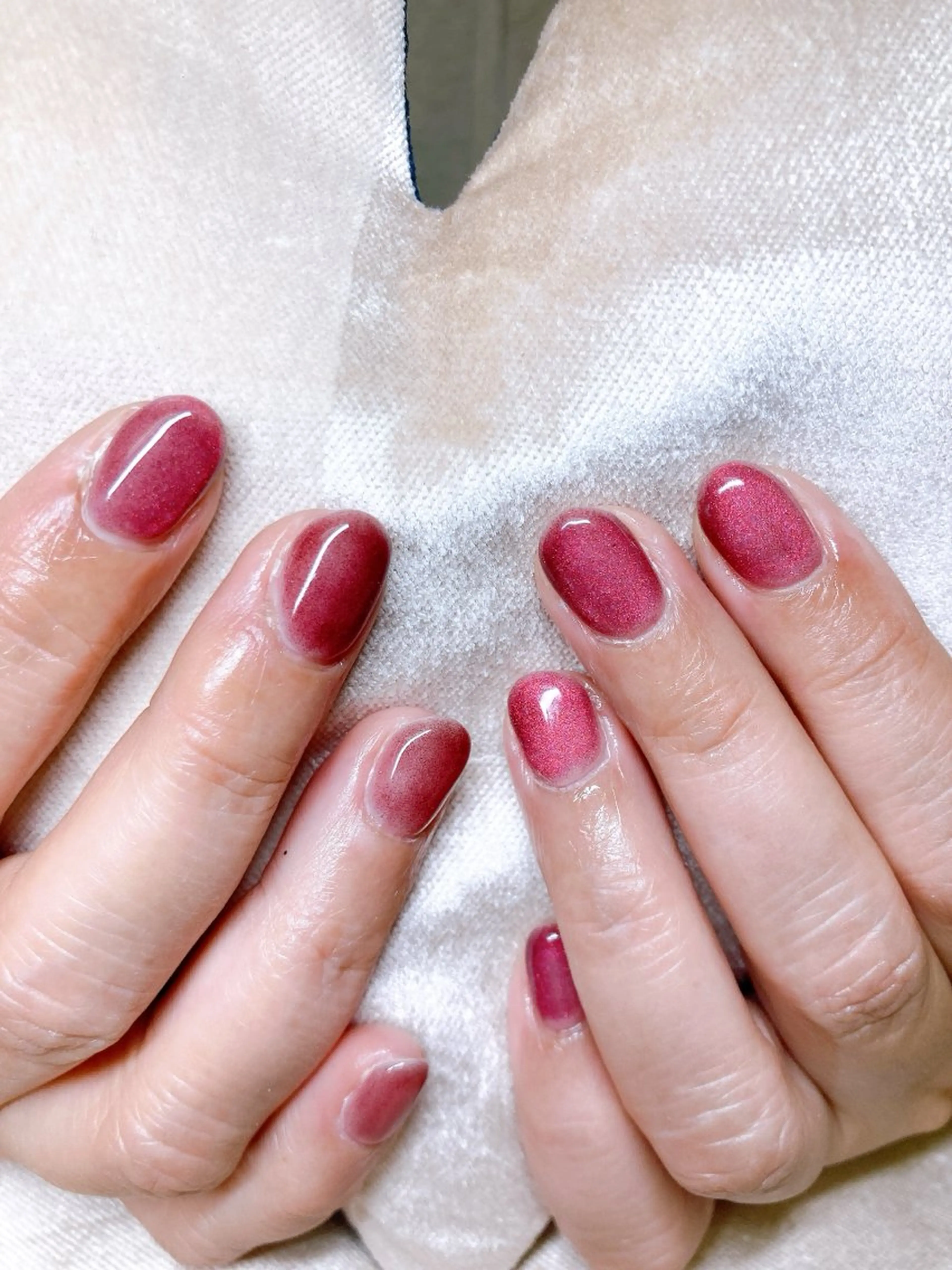 ネイル ECLAT エクラ所属・寺山 千鶴のネイルデザイン