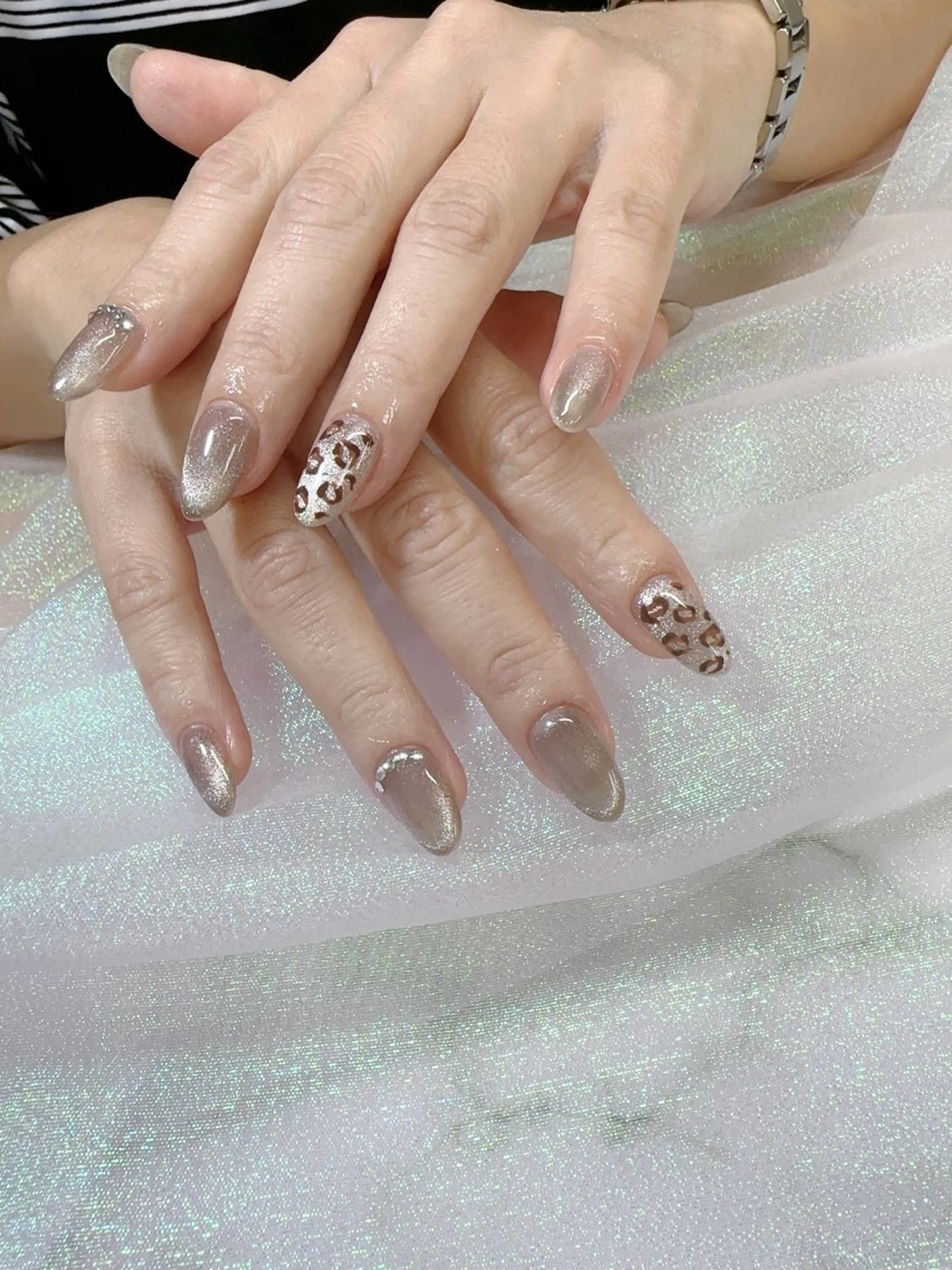 ネイル Hey🌈NAIL 長さ出し専門店のネイルデザイン