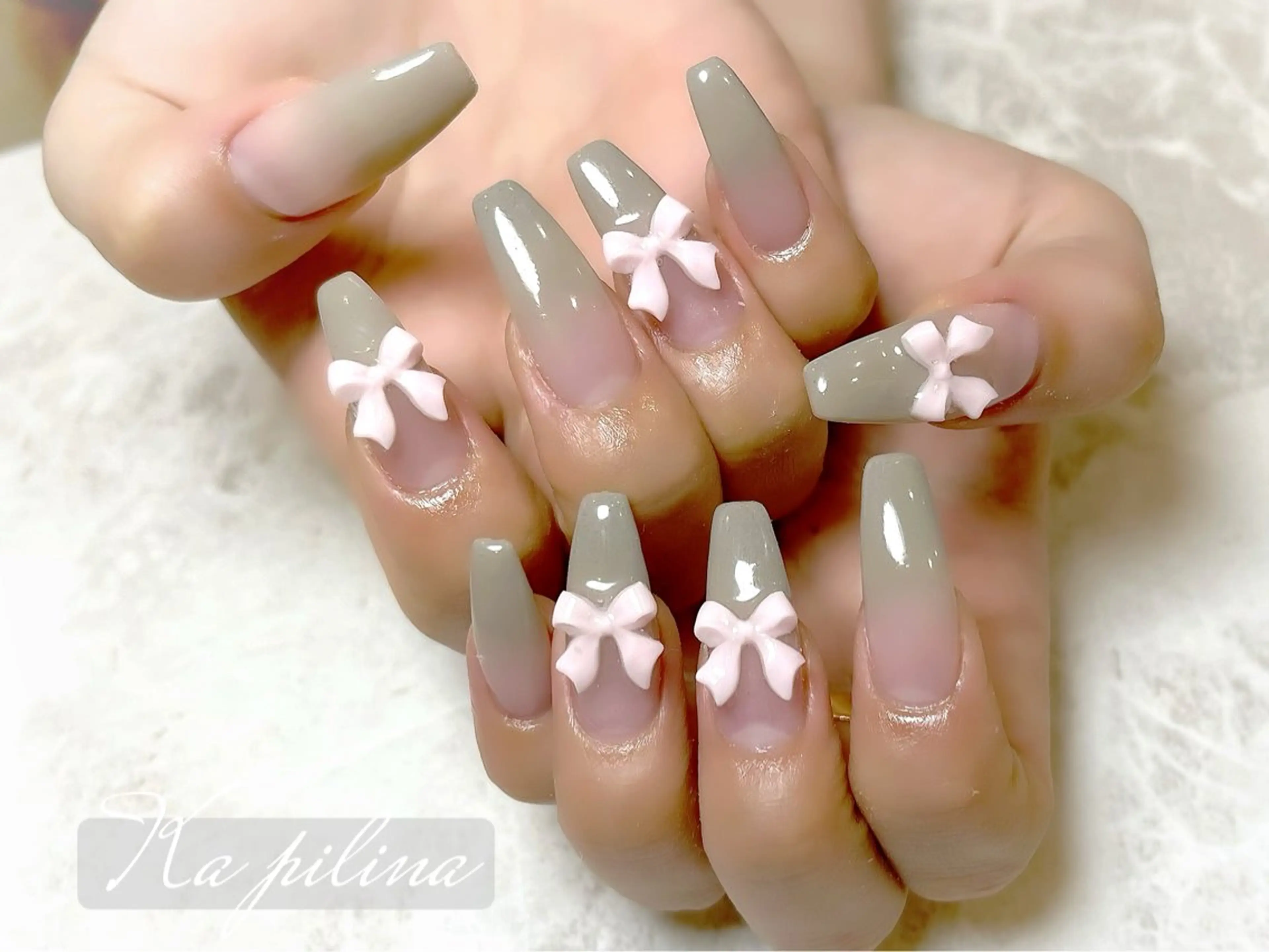 ネイル グラデーション リボン Ka pilina所属・♡プライベートサロン Ka pilina♡のネイルデザイン
