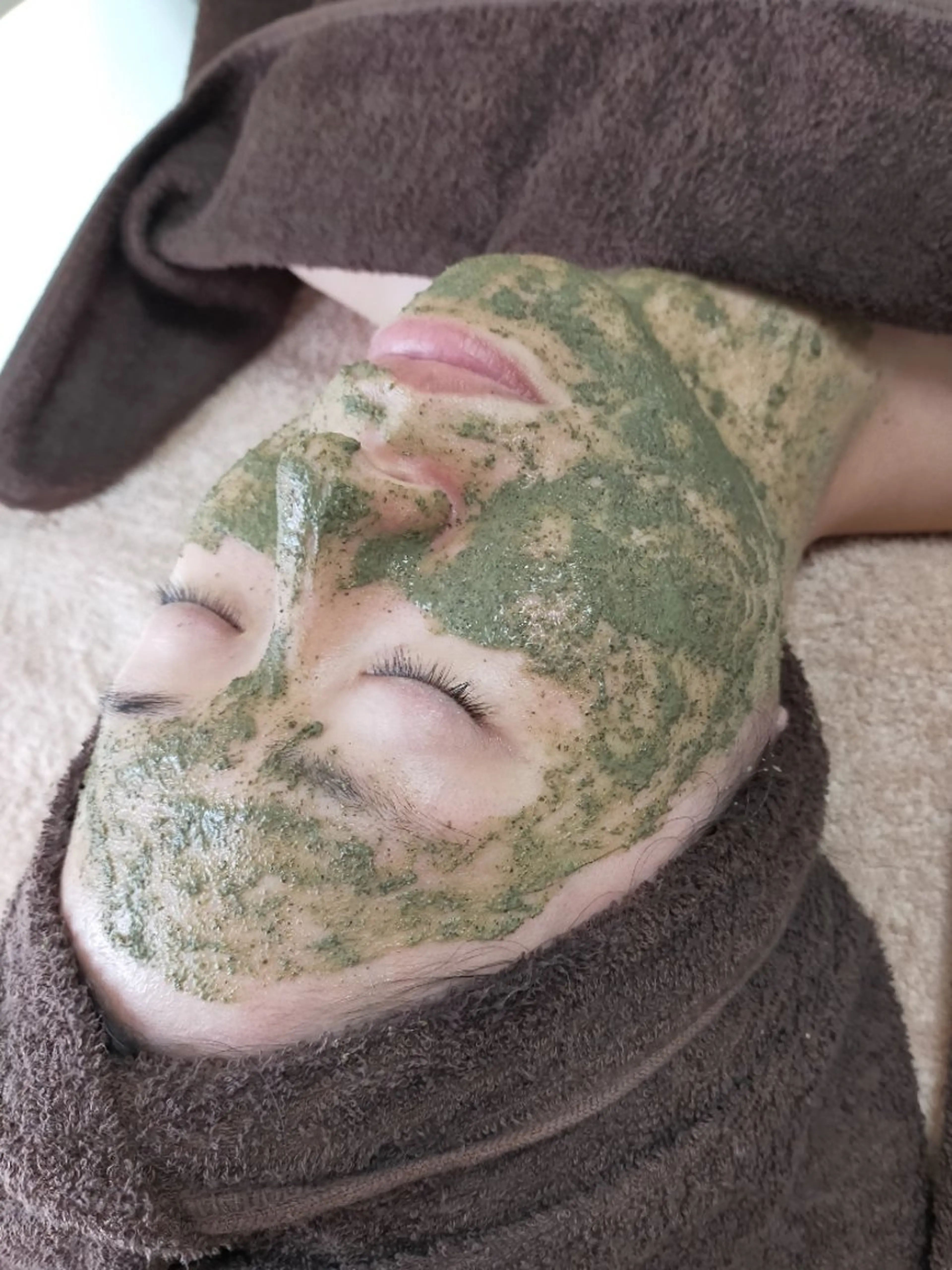 Sha.Lu.Lu.所属・本気の肌質改善/ ハーブピーリングのエステ・リラクイメージ