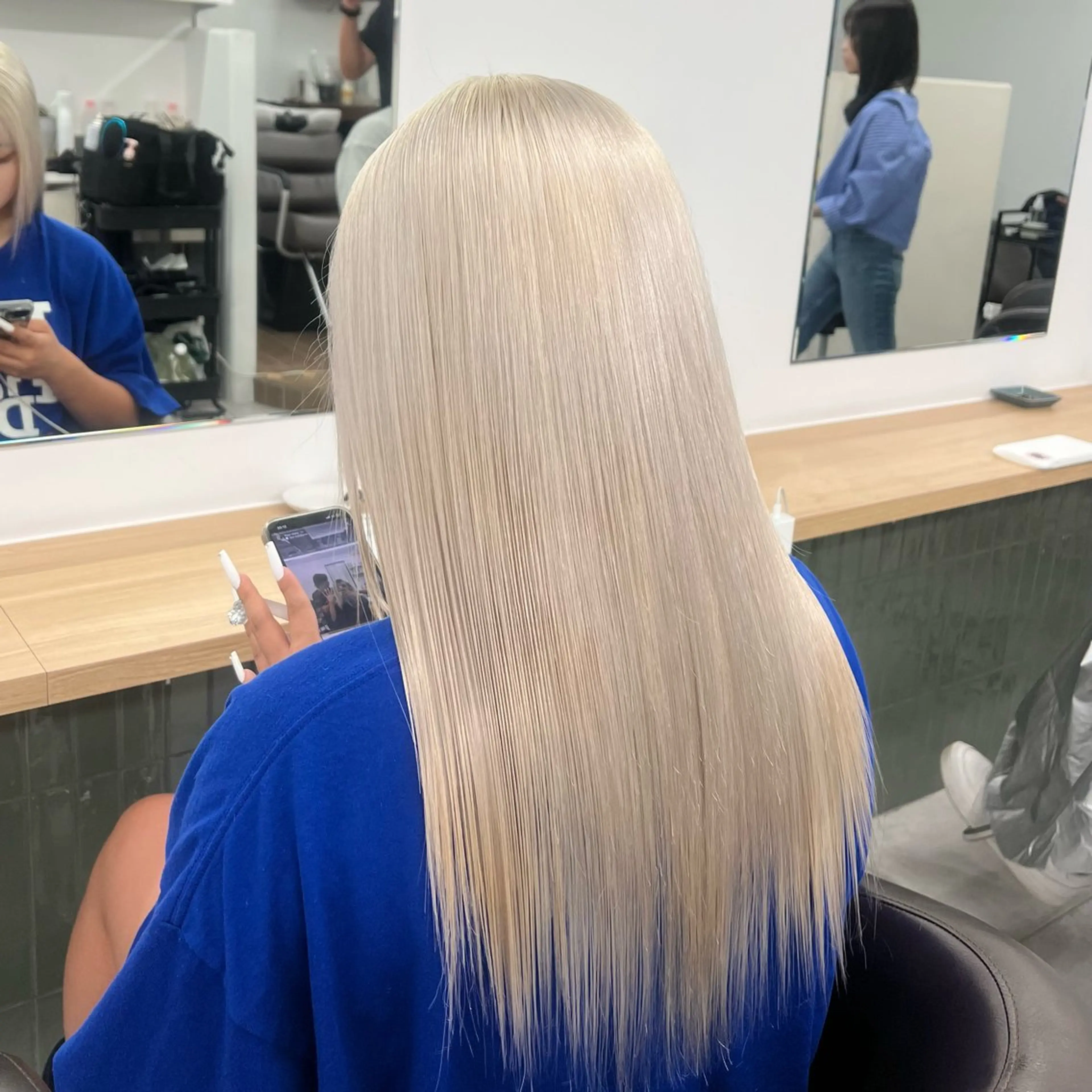 ロング カラー カット ヘアカラー トリートメント ハイトーン/透明感 カラー🌿KANTAのヘアスタイル