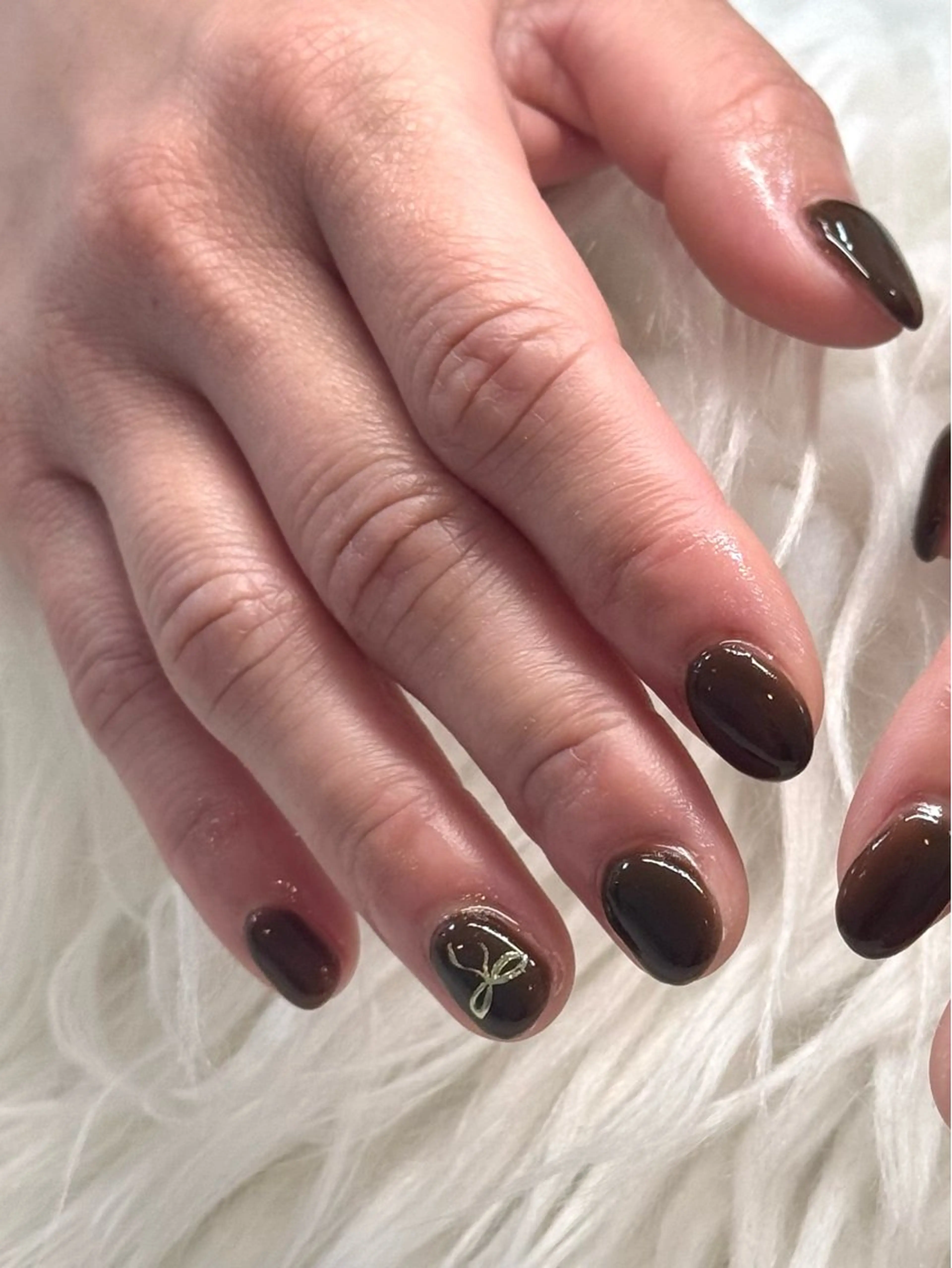 ネイル Loa　salon所属・小畑 寧捺のネイルデザイン