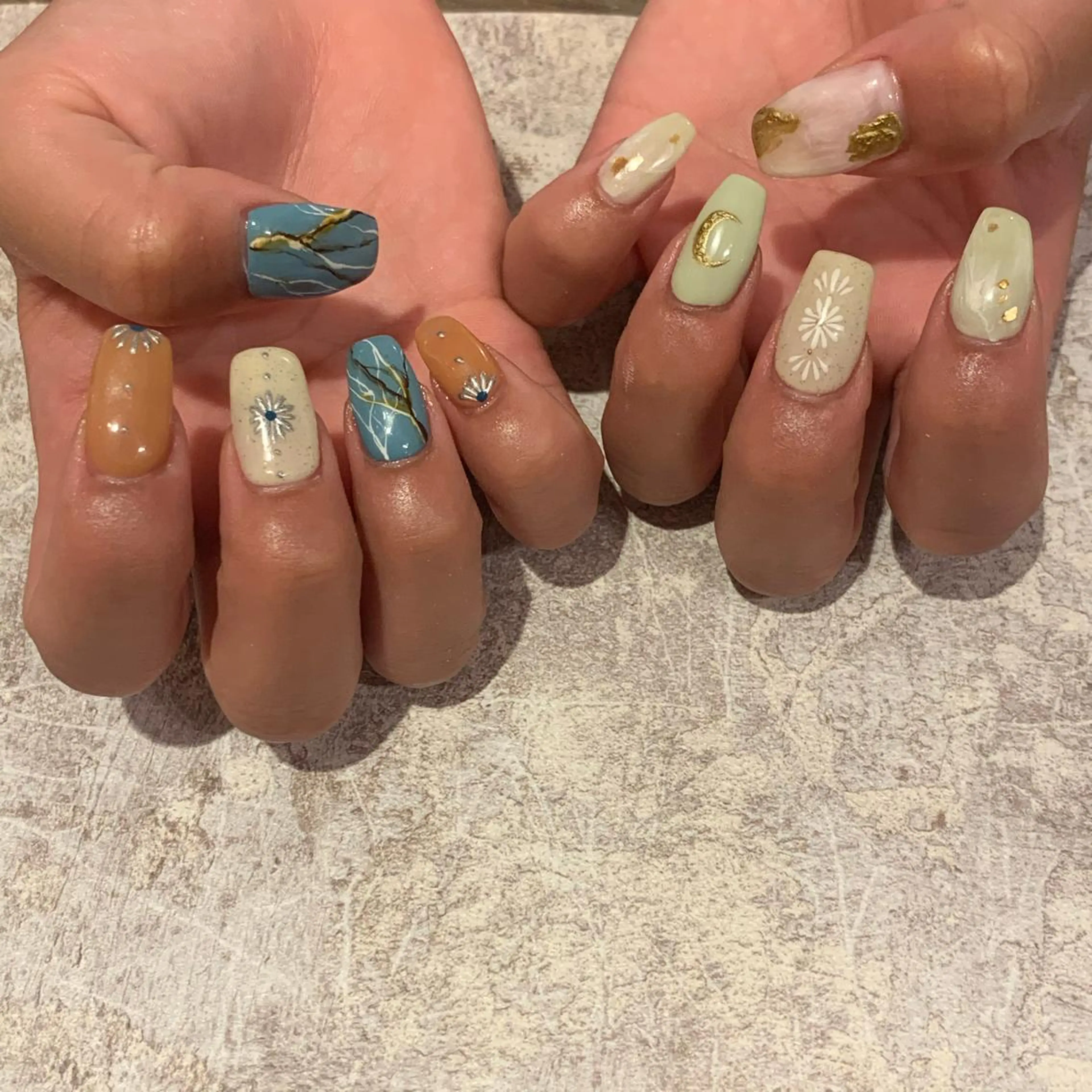 ネイル revia所属・ERI Nailistのネイルデザイン