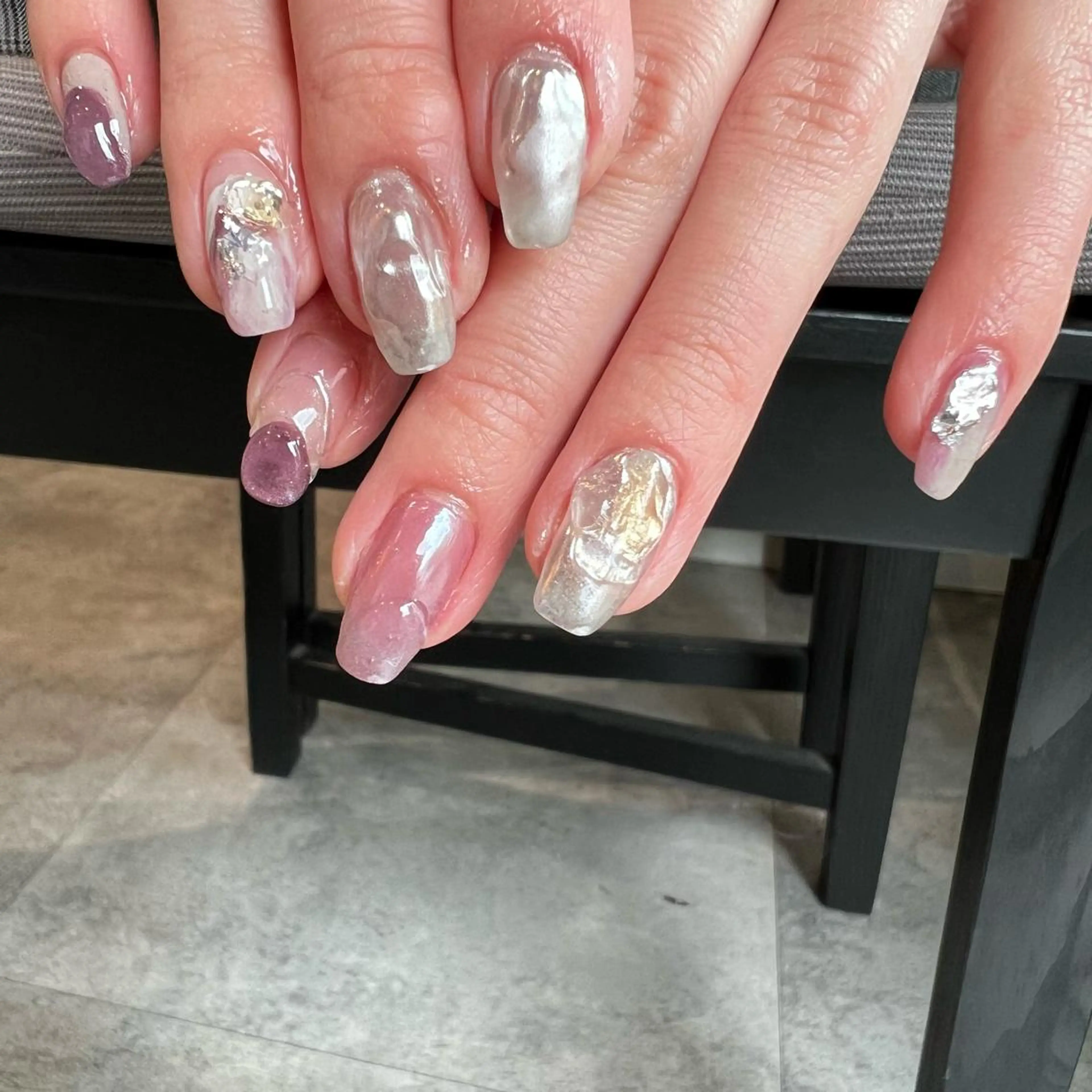 ネイル 氷ネイル・うるうるネイル ミラーネイル ニュアンスネイル ぷっくりネイル ハンドネイル sode shioriのネイルデザイン