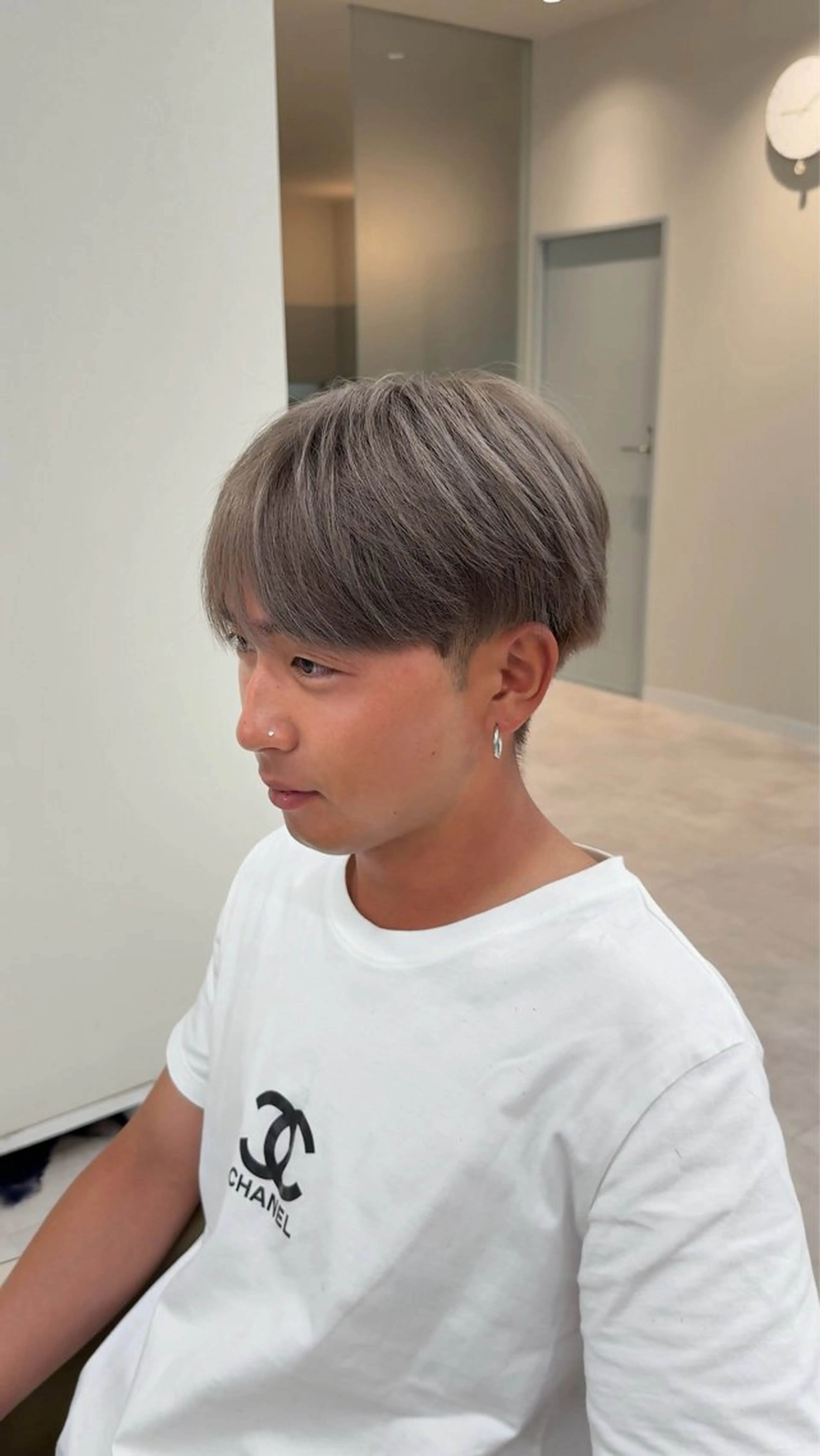 カラー メンズ メンズブリーチ ブリーチ 透明感カラー グレージュ 日吉 里緒のヘアスタイル