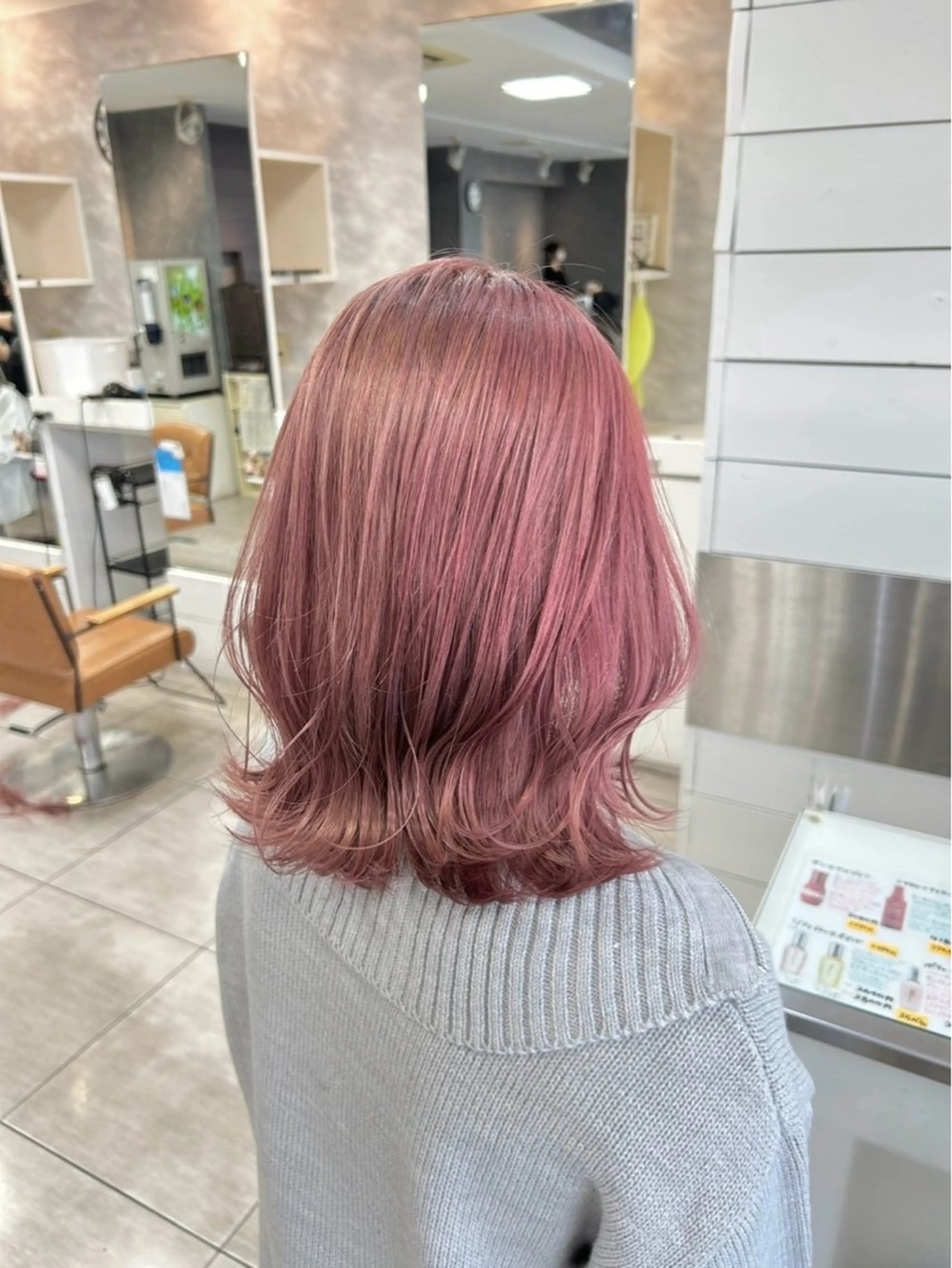 セミロング カット ヘアカラー 🫧艶髪カラー🫧 森本くるみのヘアスタイル