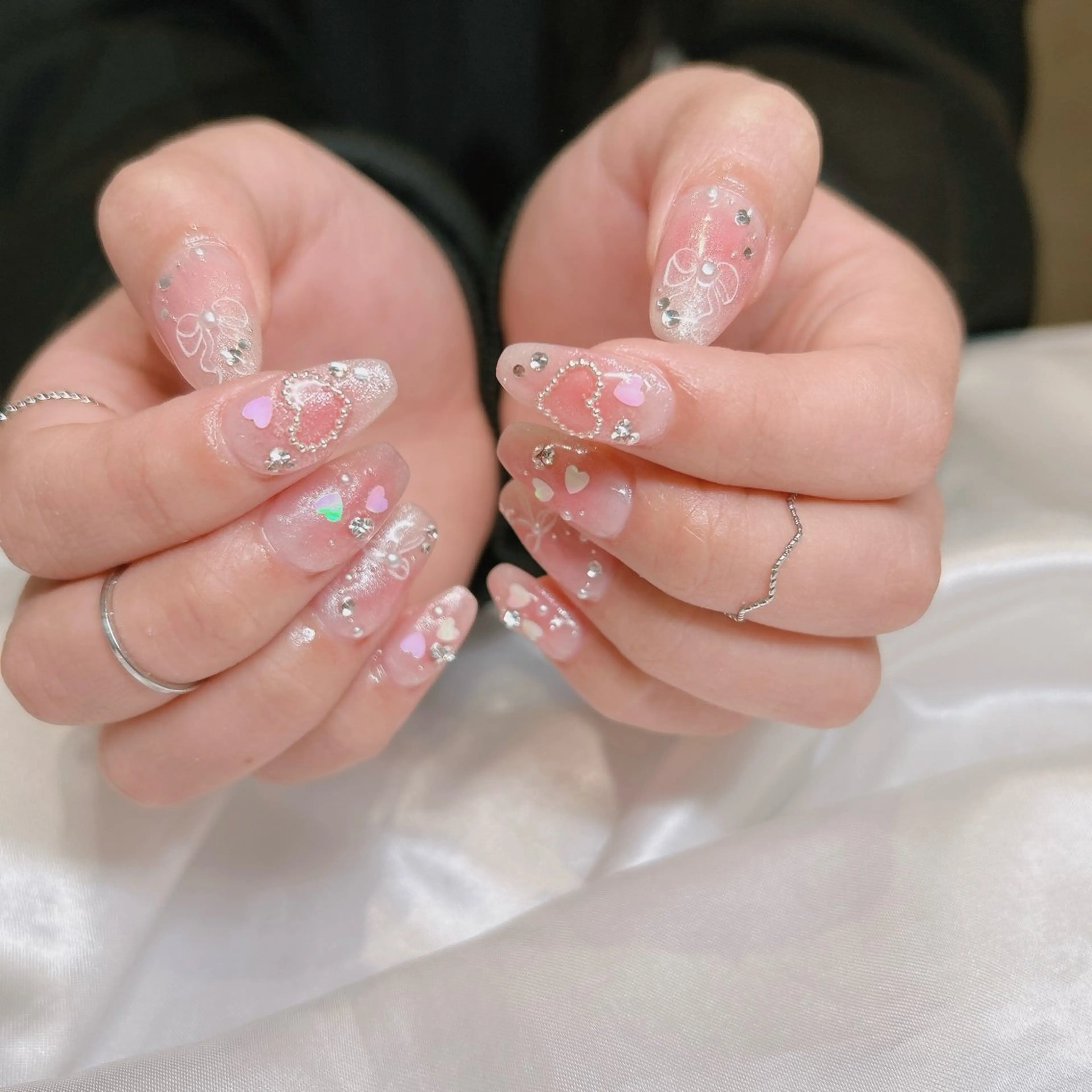 ネイル チークネイル ハンドネイル junna のぞいてねのネイルデザイン