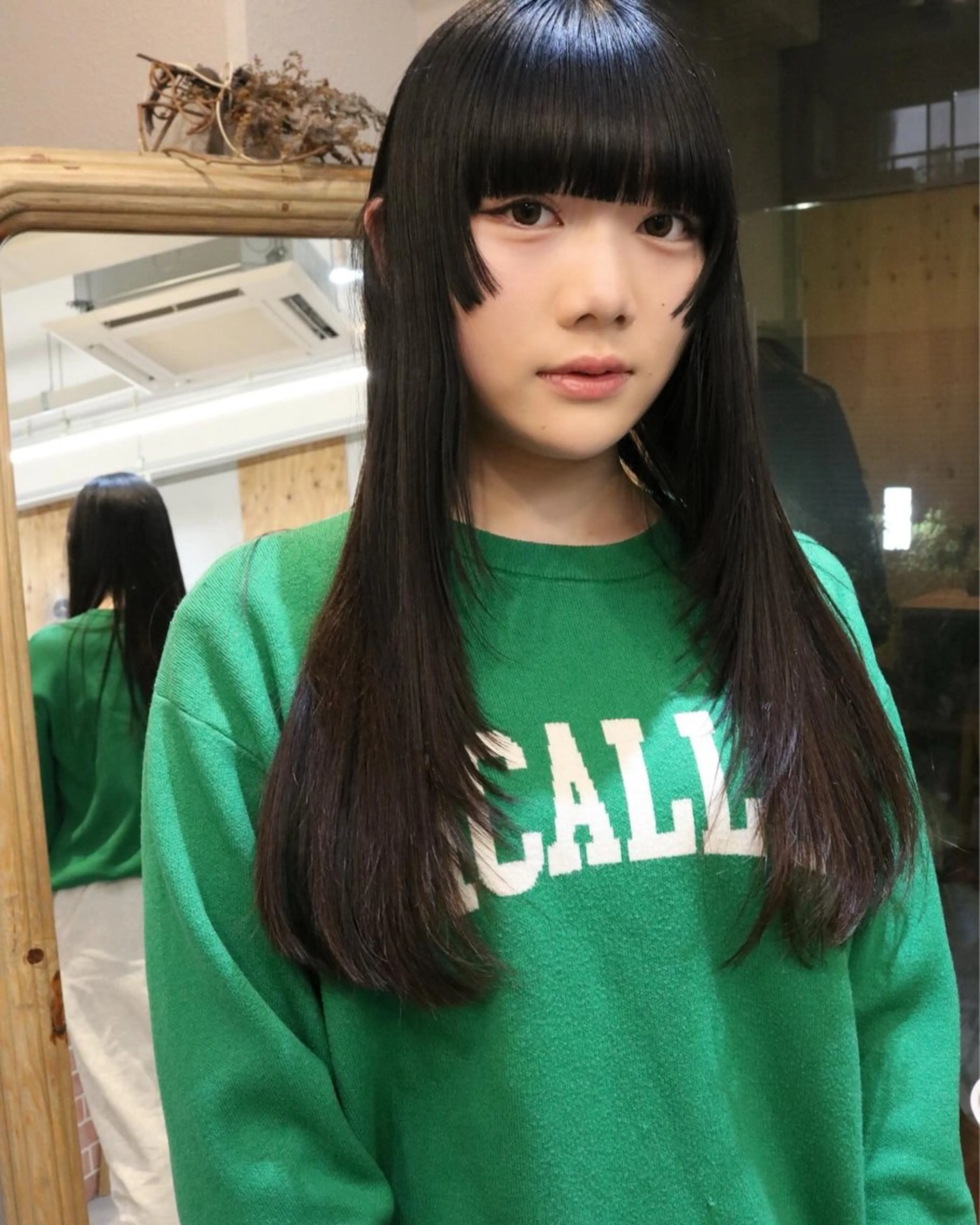 ロング カラー 松村 澪里のヘアスタイル