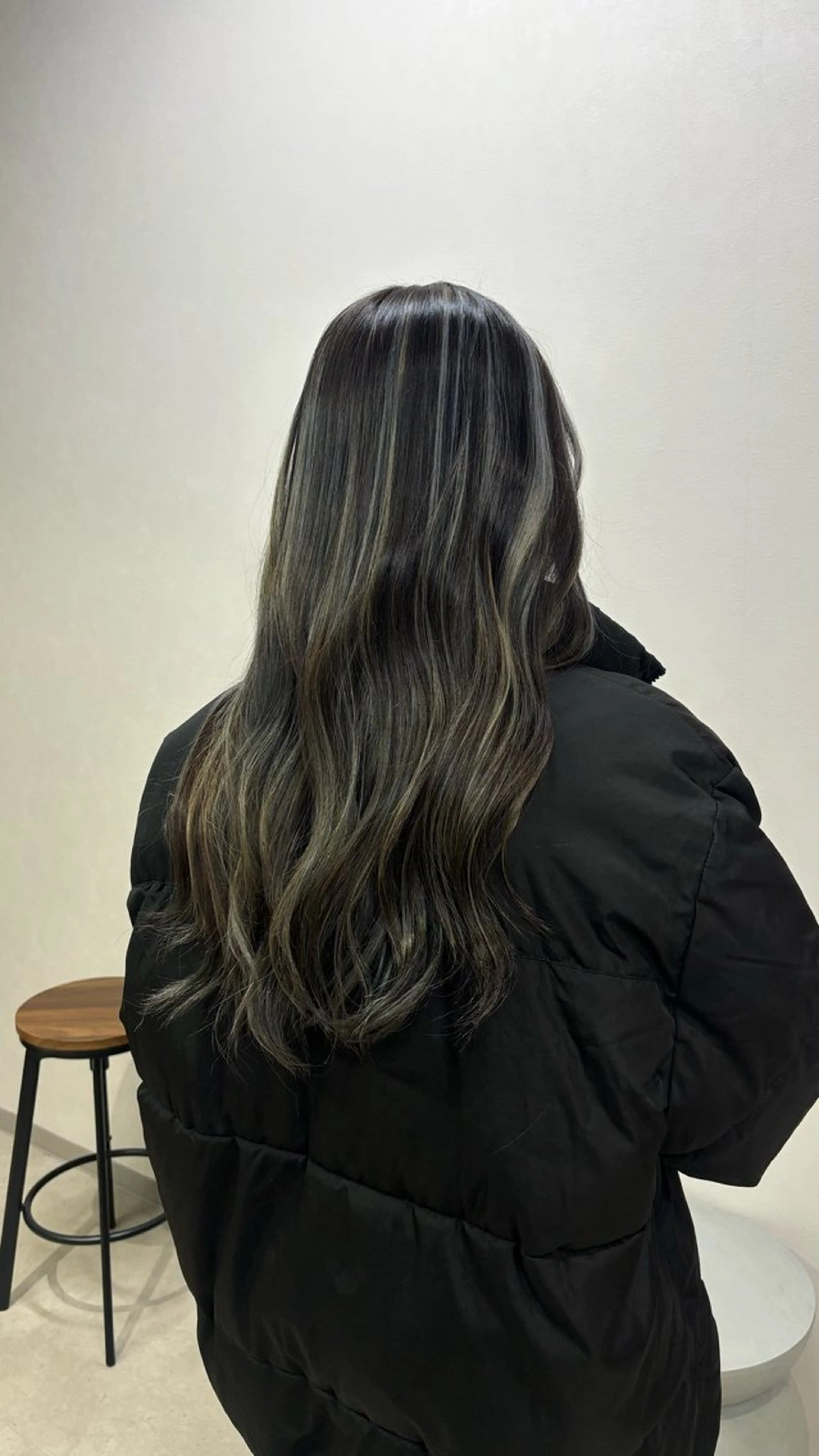 ロング カラー ブリーチ ハイライトカラー ハイライト ヘアカラー 🐼 こゆきのヘアスタイル