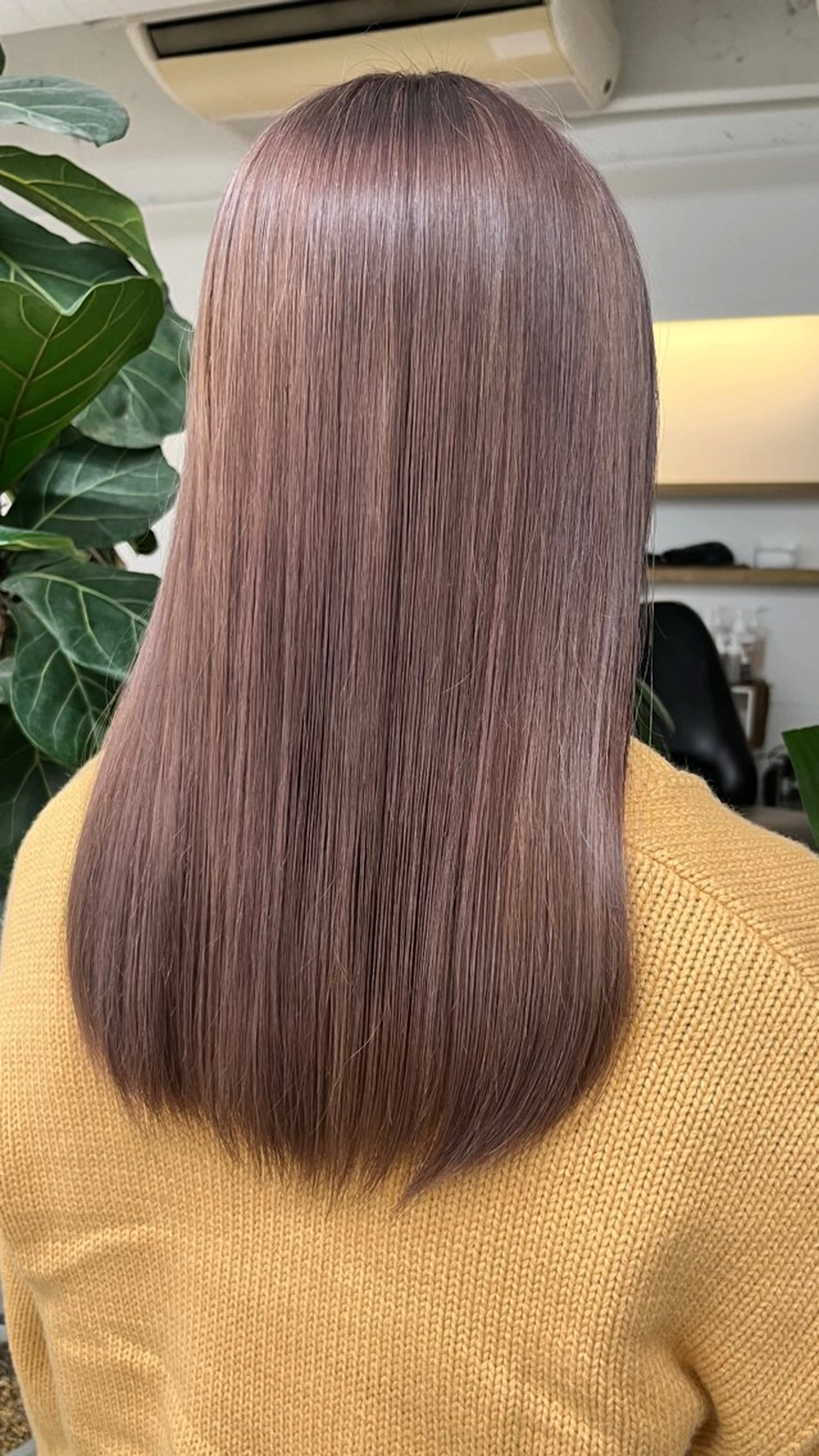 カラー ベージュカラー ピンクカラー ピンクベージュ ヘアカラー 【sica】 レナのヘアスタイル