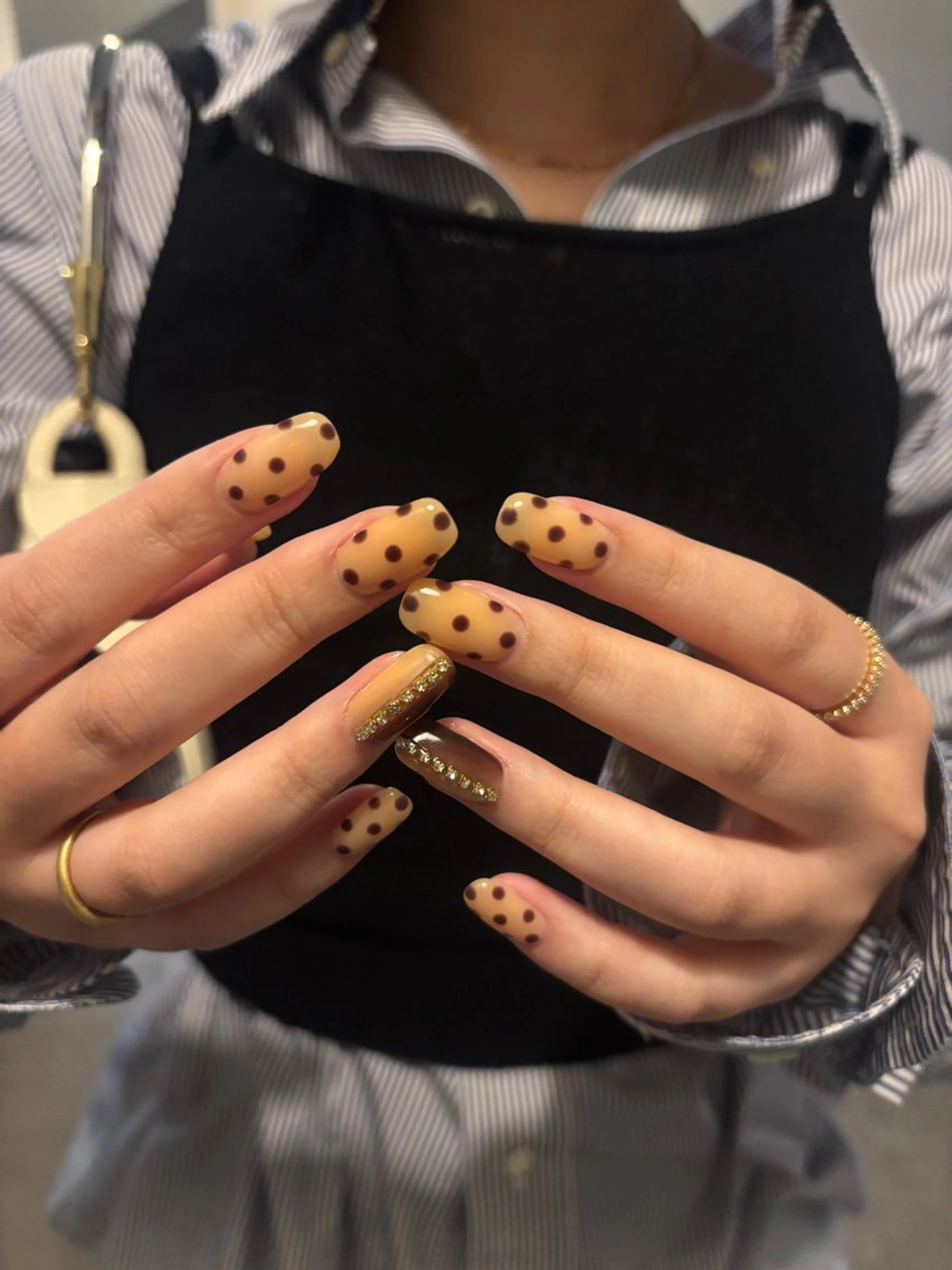 ネイル キラキラネイル ハンドネイル sister  mohawk所属・chika ／ nailのネイルデザイン