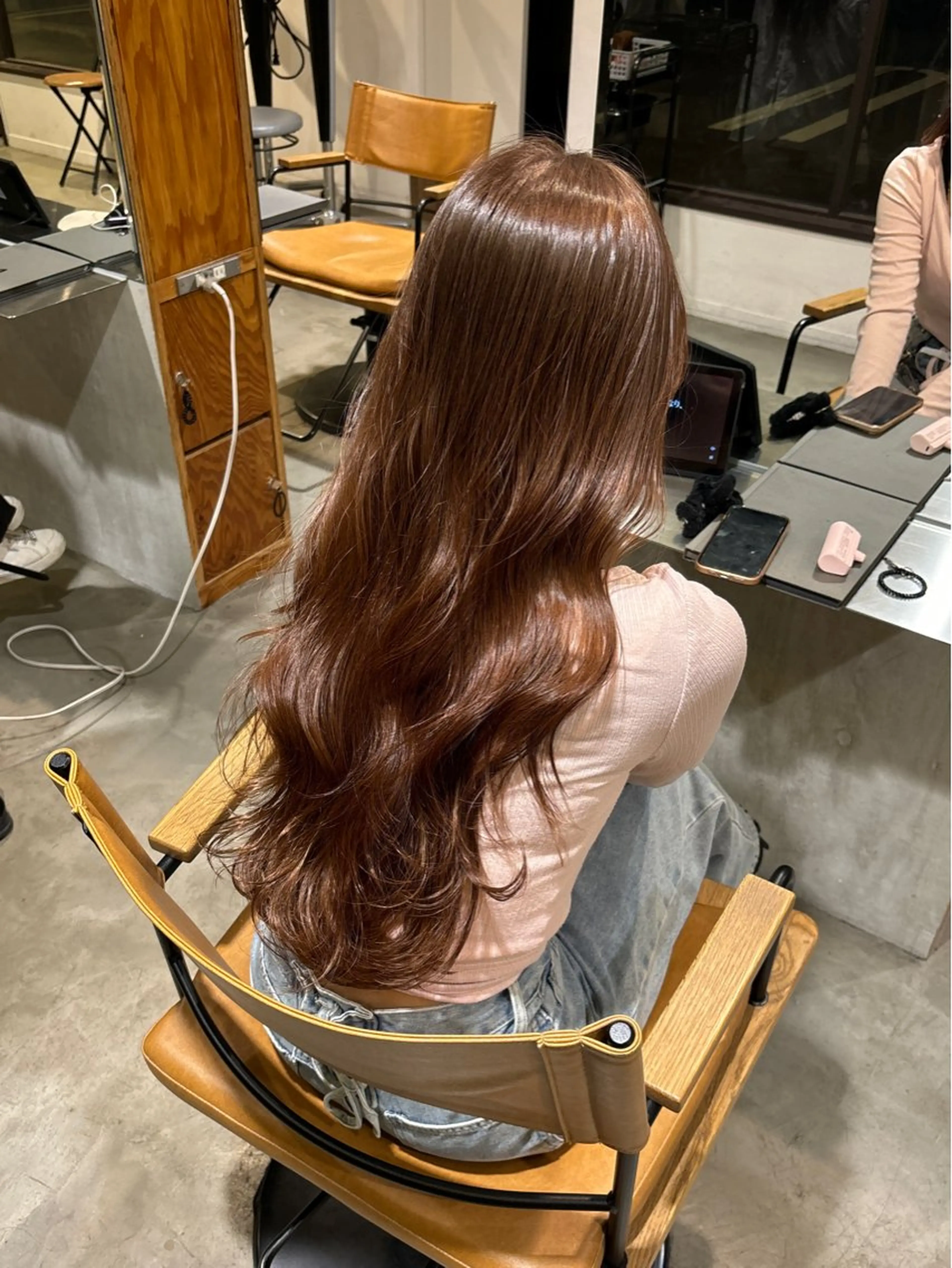 ロング カラー ブラウンカラー ナチュラルブラウン ヘアカラー トリートメント 小木曽 里華のヘアスタイル