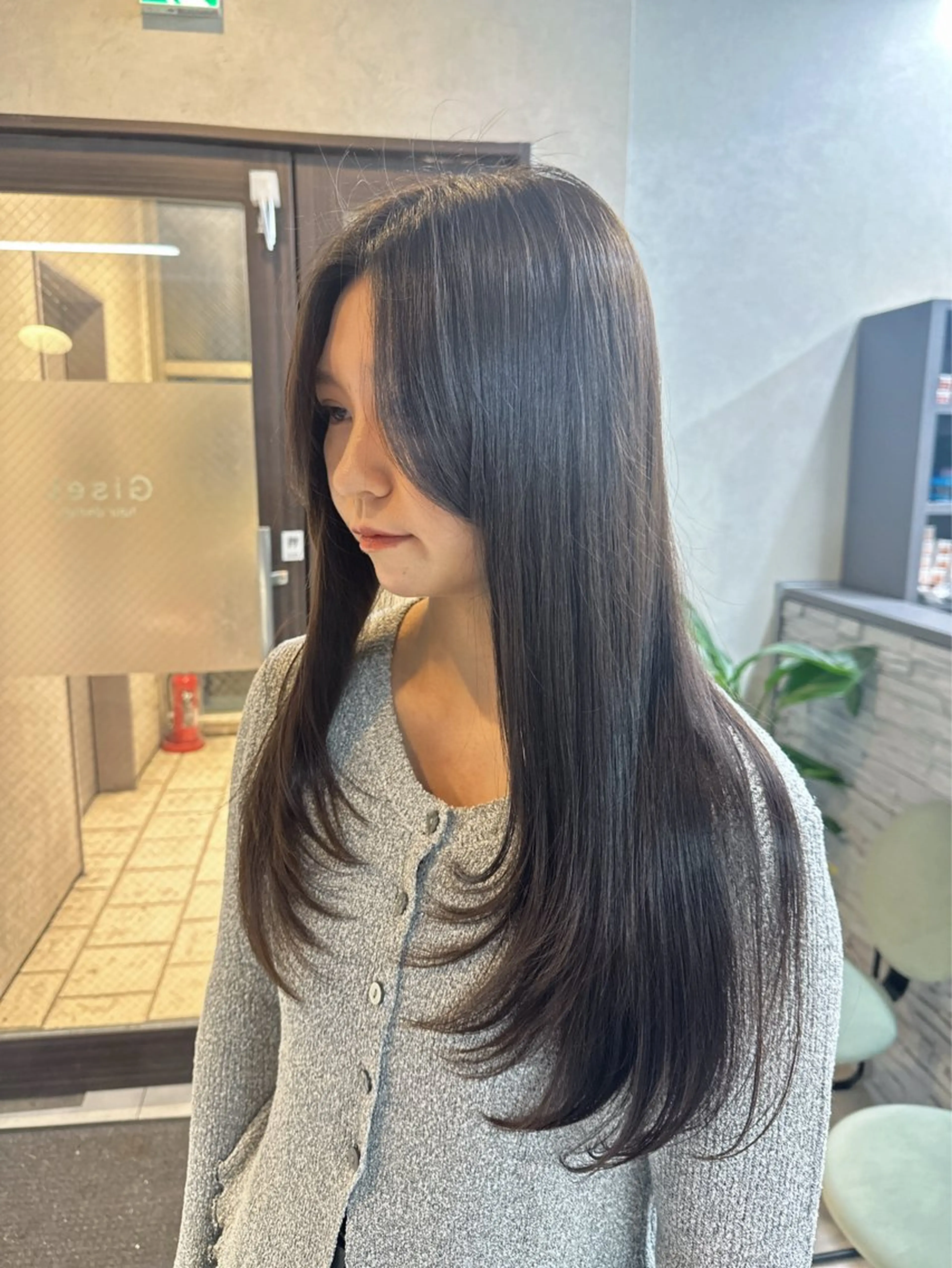 ロング りおん レイヤー/ベージュのヘアスタイル