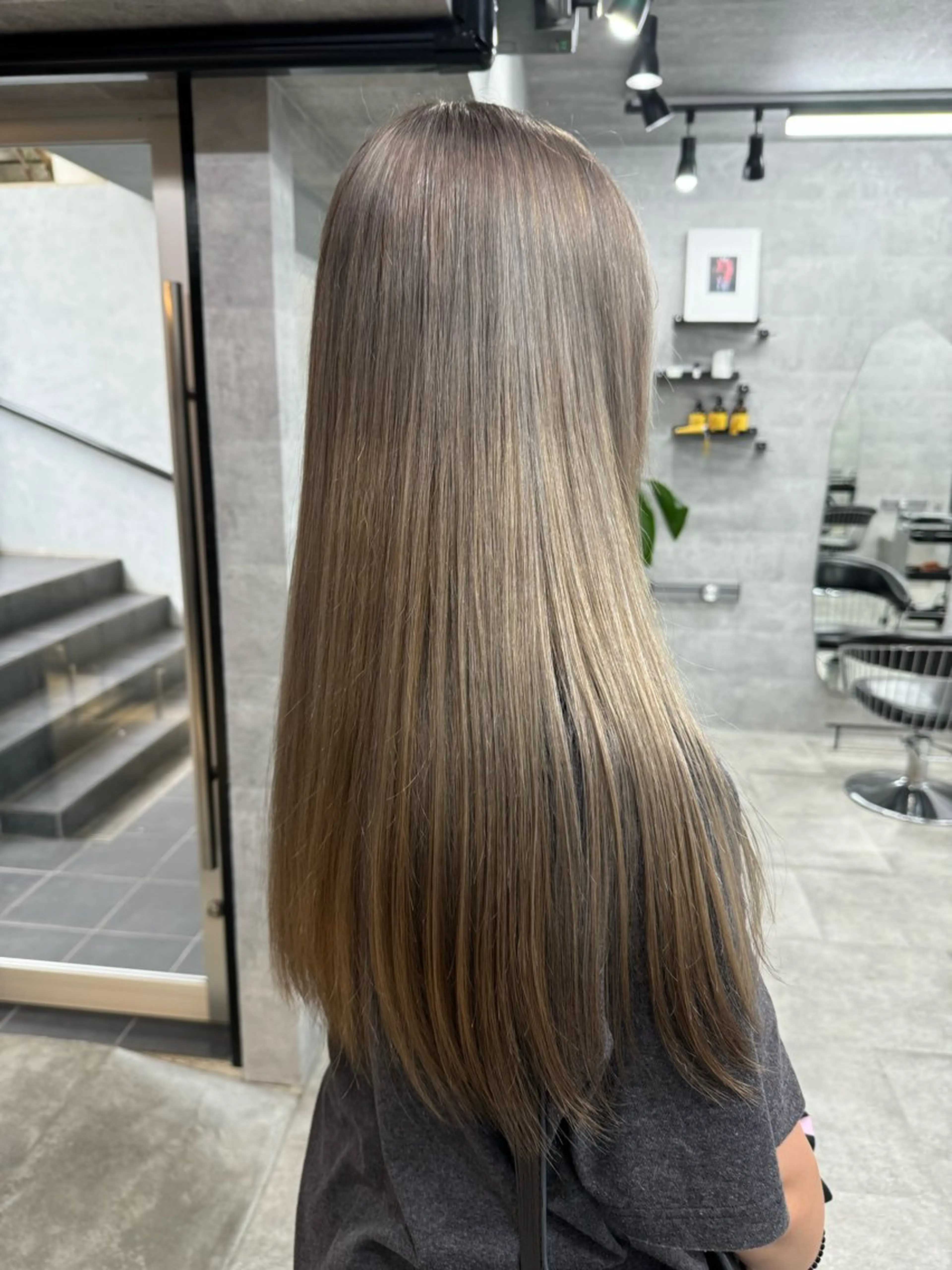 ロング カラー あなたのお悩み改善" You"💚❤️💛のヘアスタイル