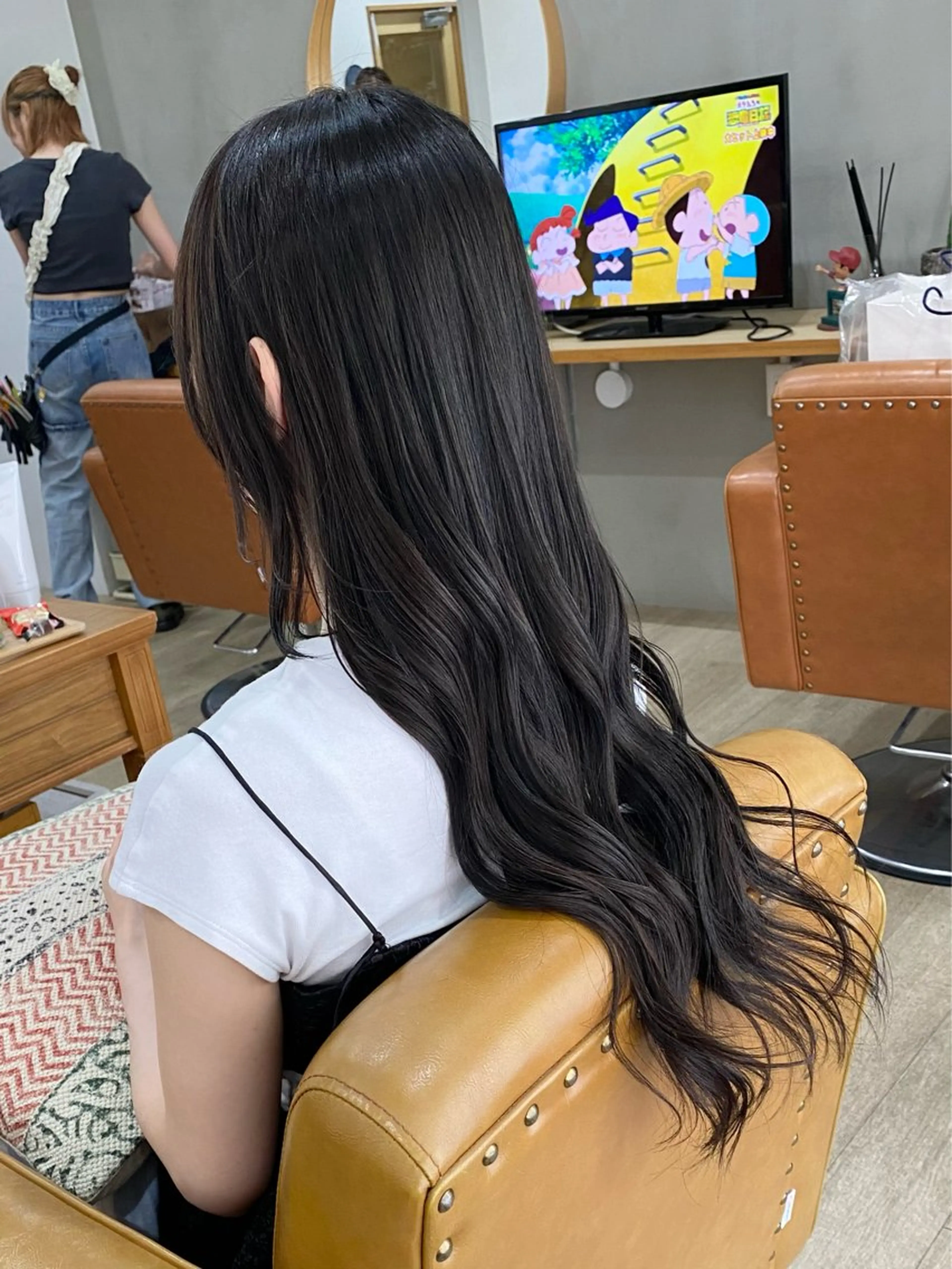 ロング カラー 黒髪 カット ヘアカラー 【カミカリスマ受賞】 メアリーバイメリーのヘアスタイル