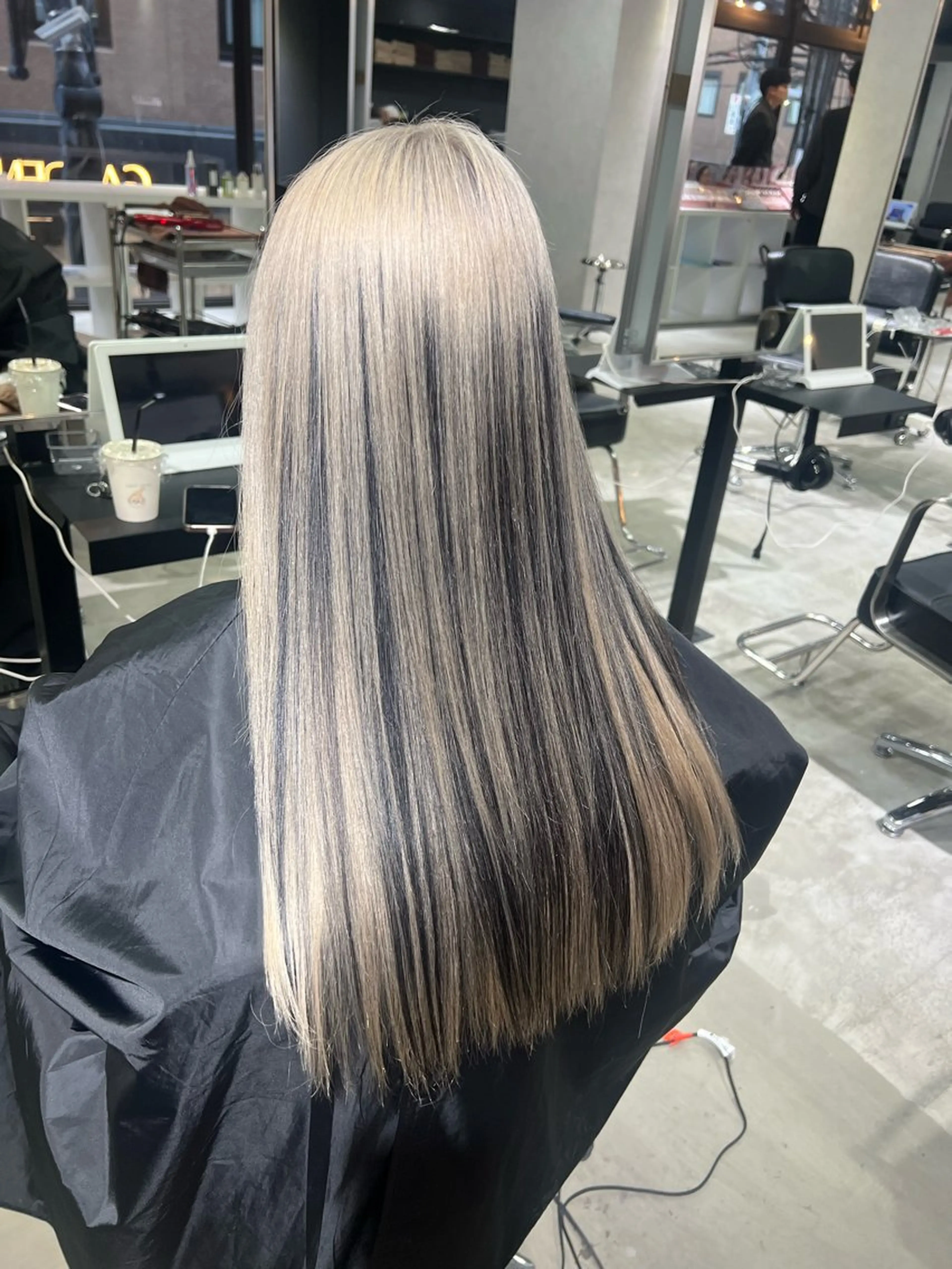 ロング カラー デザインカラー ヘアカラー デザインカラー/ハイ トーン/konomiのヘアスタイル