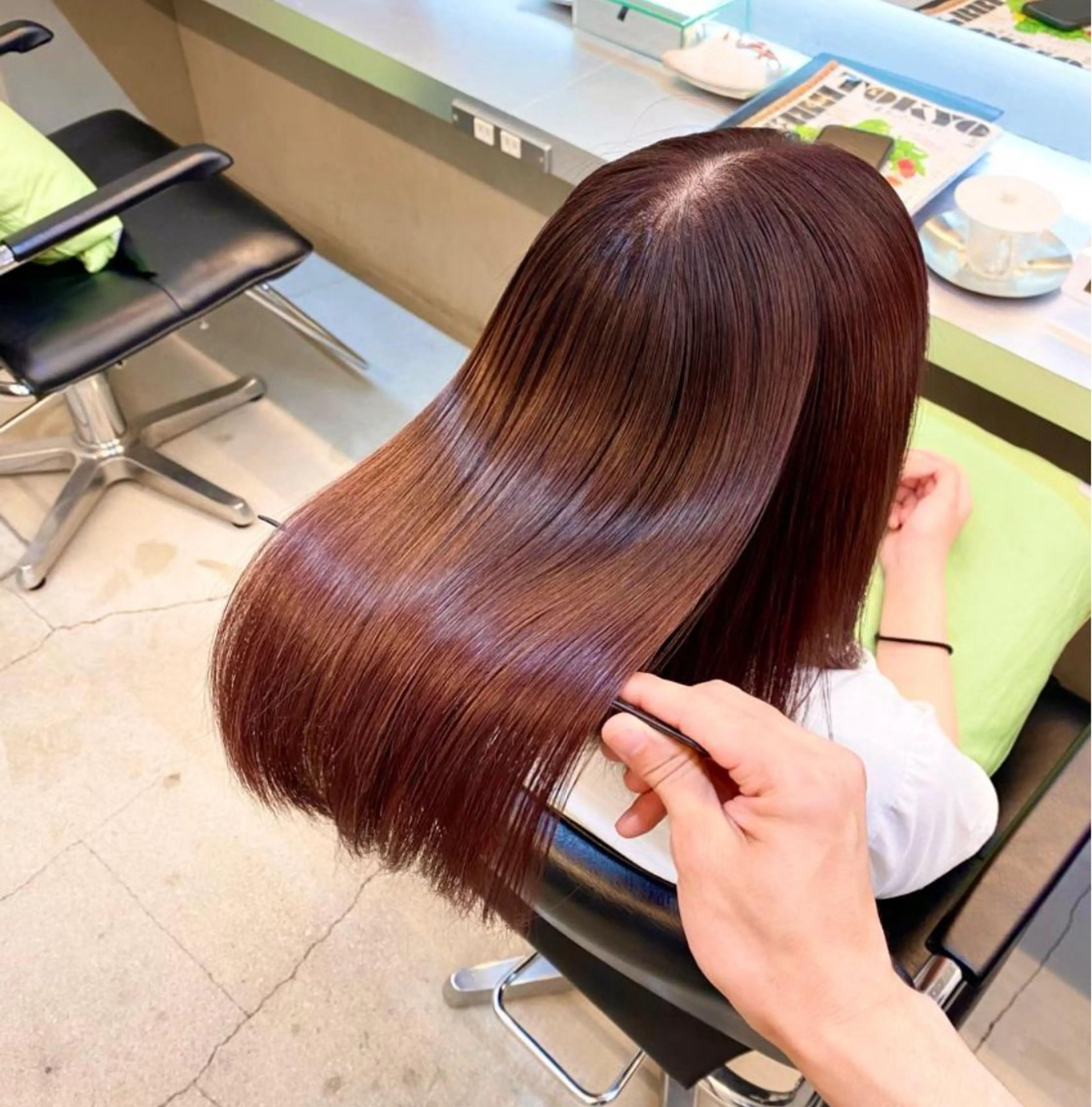 ミディアム カラー パーマ ピンクカラー バイオレットカラー 伸ばしかけ 縮毛矯正 酸性ストレート カット ヘアカラー 縮毛矯正 普通の美容室じゃない ‼️/若林のヘアスタイル