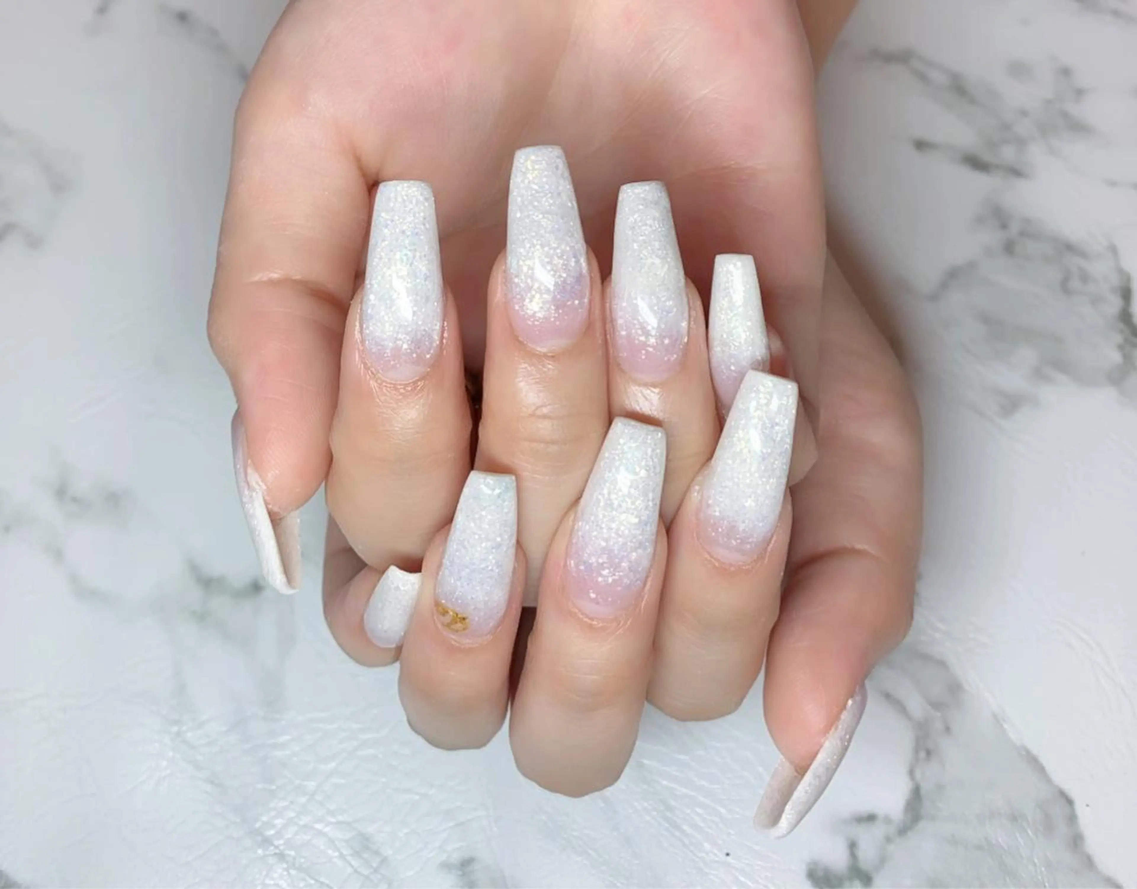 ネイル アニマル柄 アートネイル ニュアンスネイル ワンカラーネイル スカルプネイル ハンドネイル x.1.0.nail ♡Cのネイルデザイン