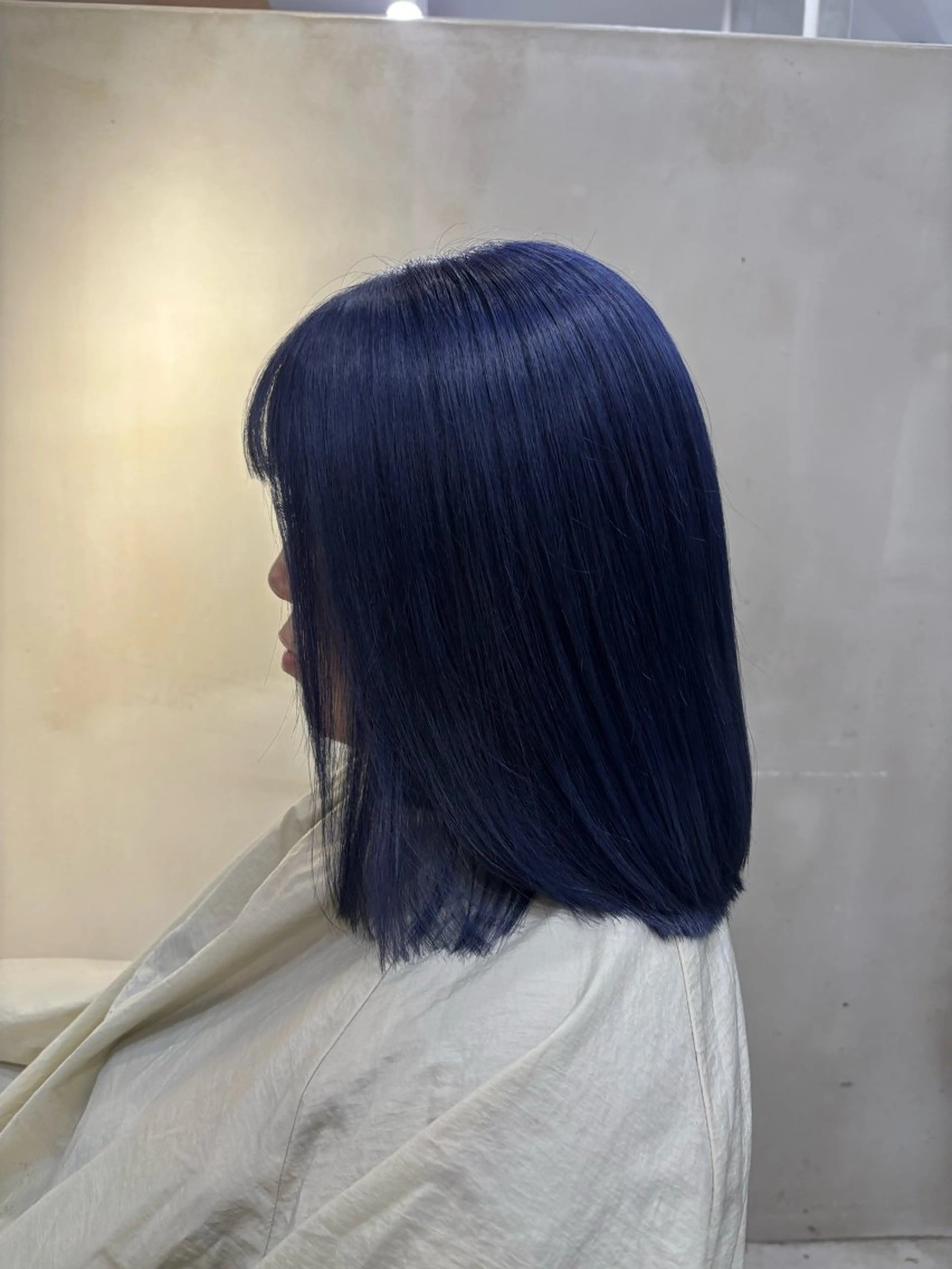 ショート カラー ネイビーカラー シルバー ヘアカラー VOYAGE所属・中園 康のヘアスタイル