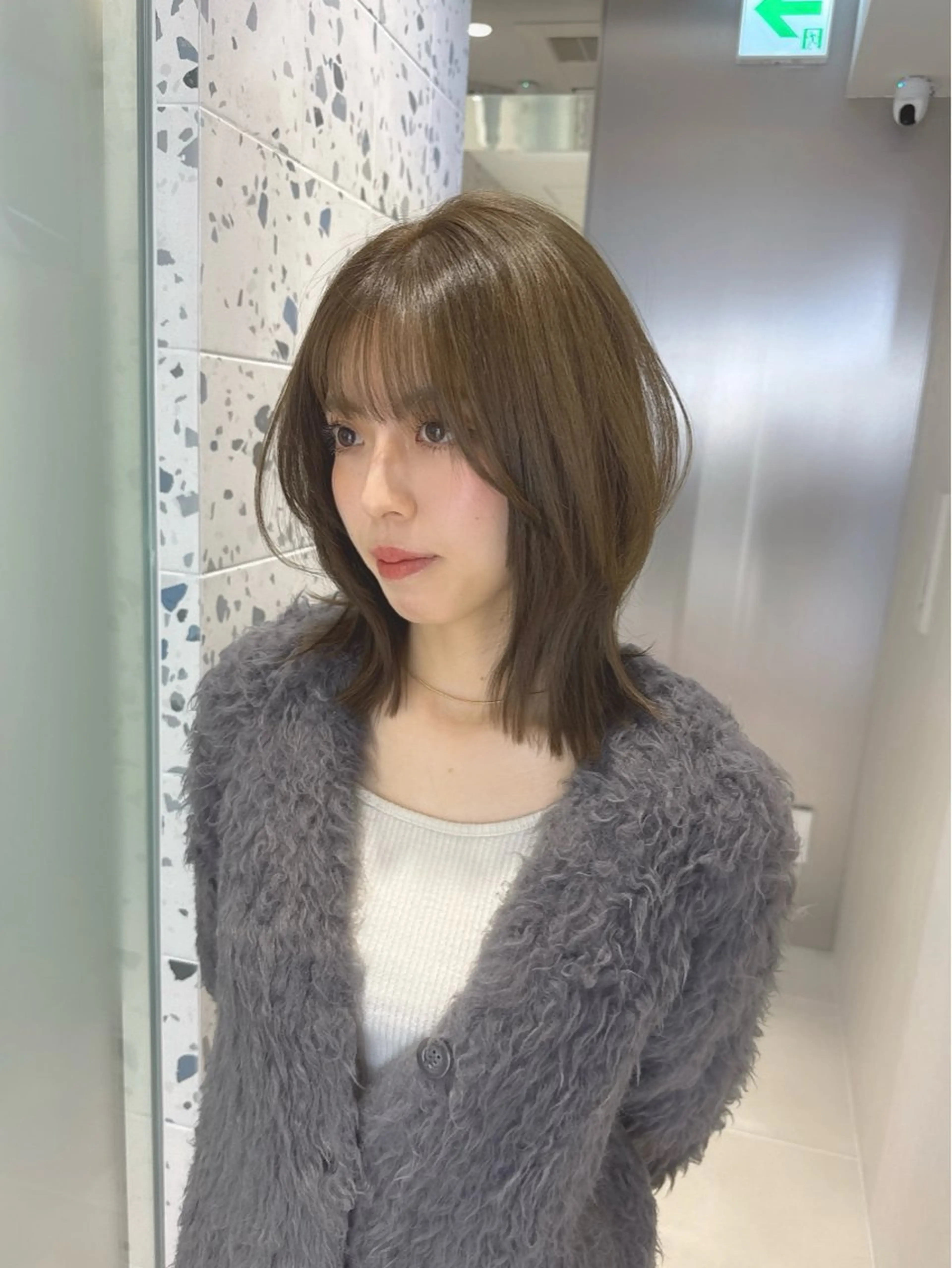 ミディアム カラー ベージュカラー ブリーチ ブリーチなしカラー オリーブベージュ 伸ばしかけ カット ヘアカラー トリートメント LUMO所属・矢野 晃平のヘアスタイル