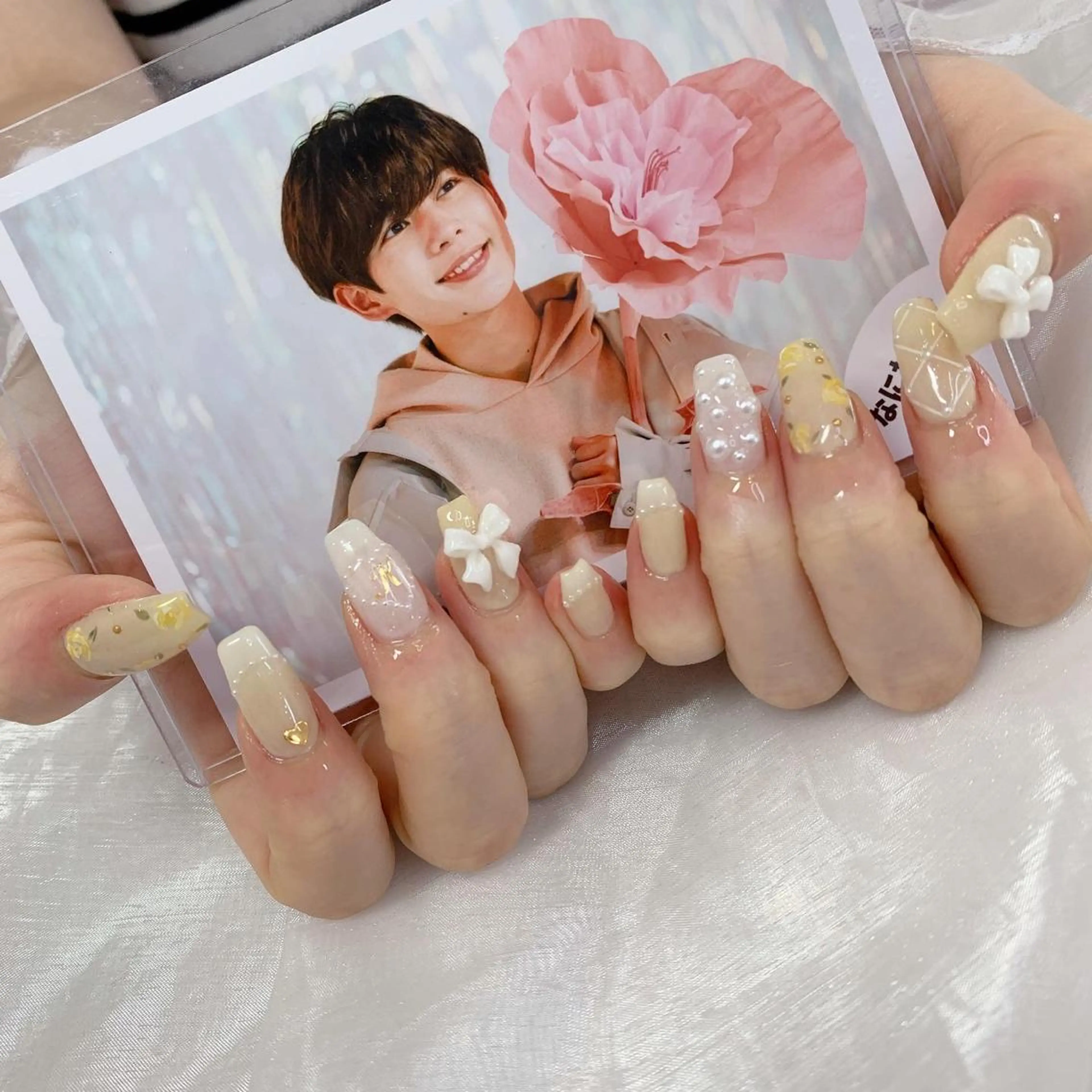 ネイル ロングネイル ハンドネイル La neige* yuki 🥯🍑のネイルデザイン