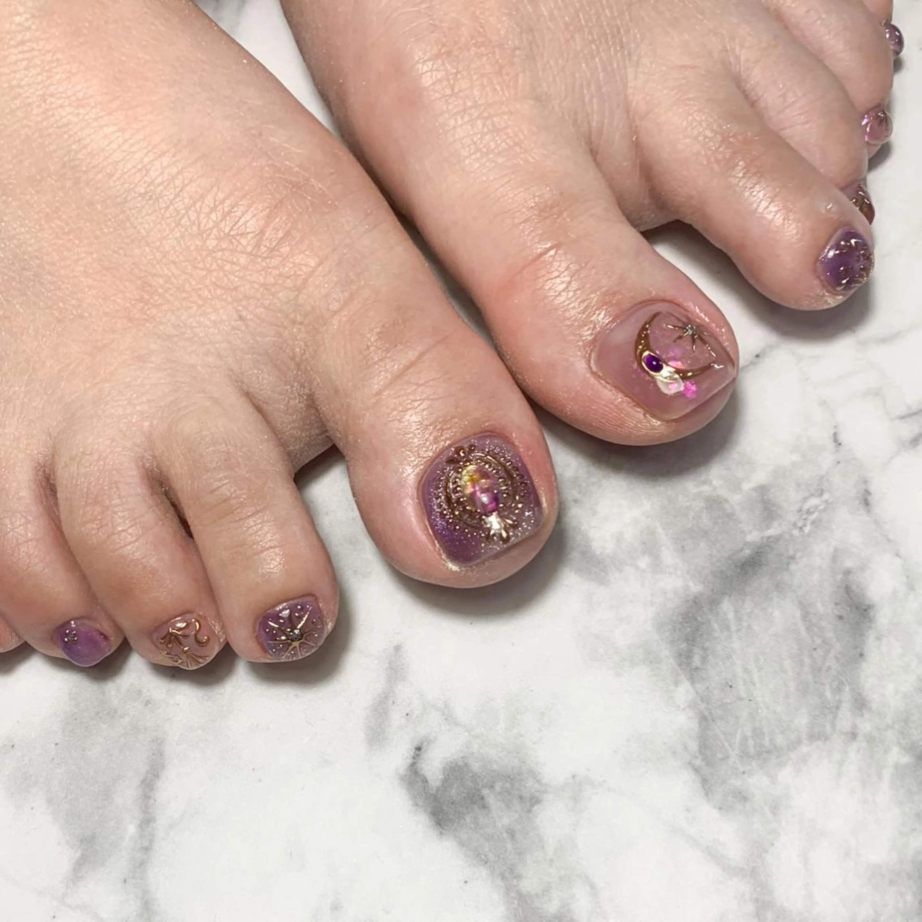 ネイル フットネイル FIORITURA aiのネイルデザイン