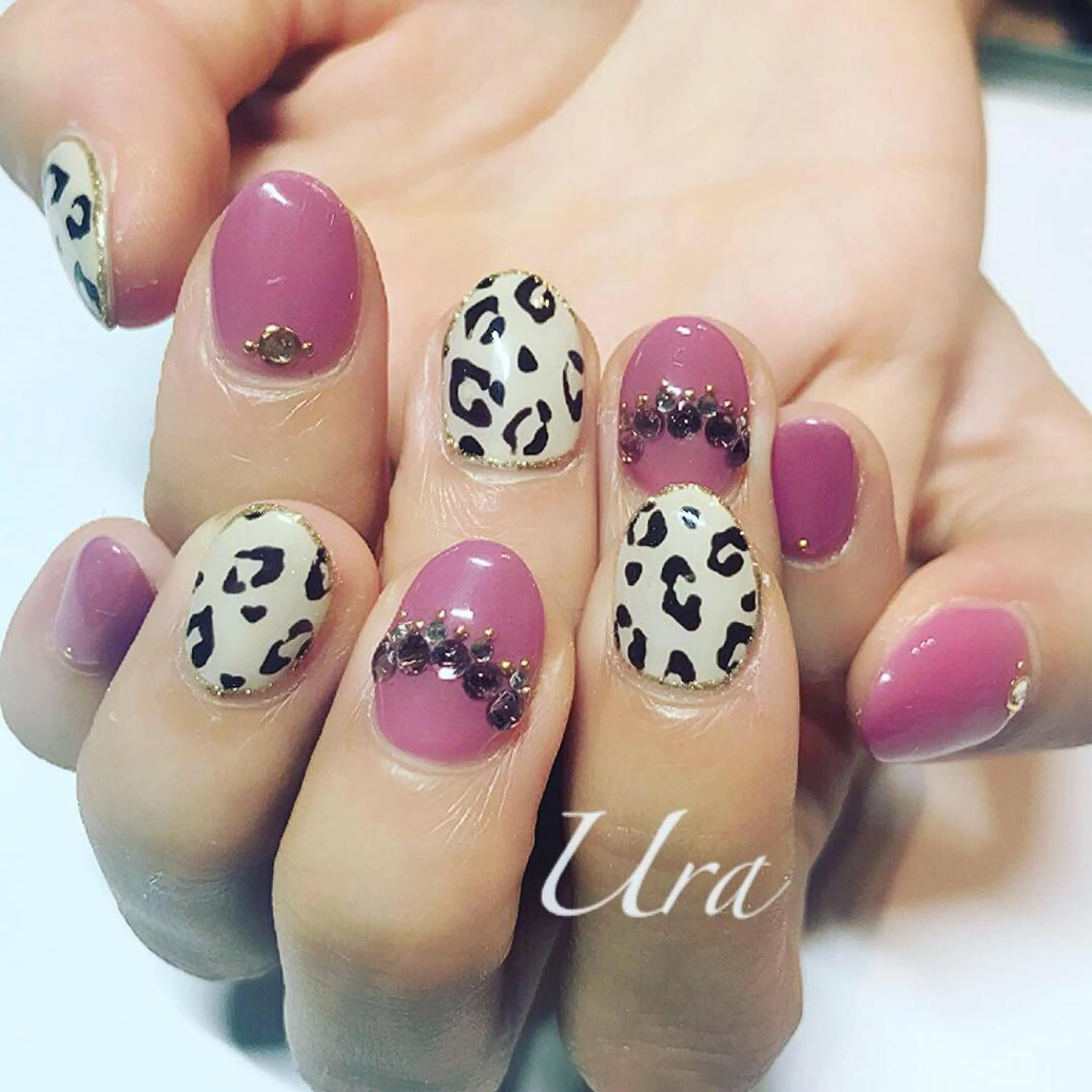 ネイル UrakoNail 《nail》のネイルデザイン