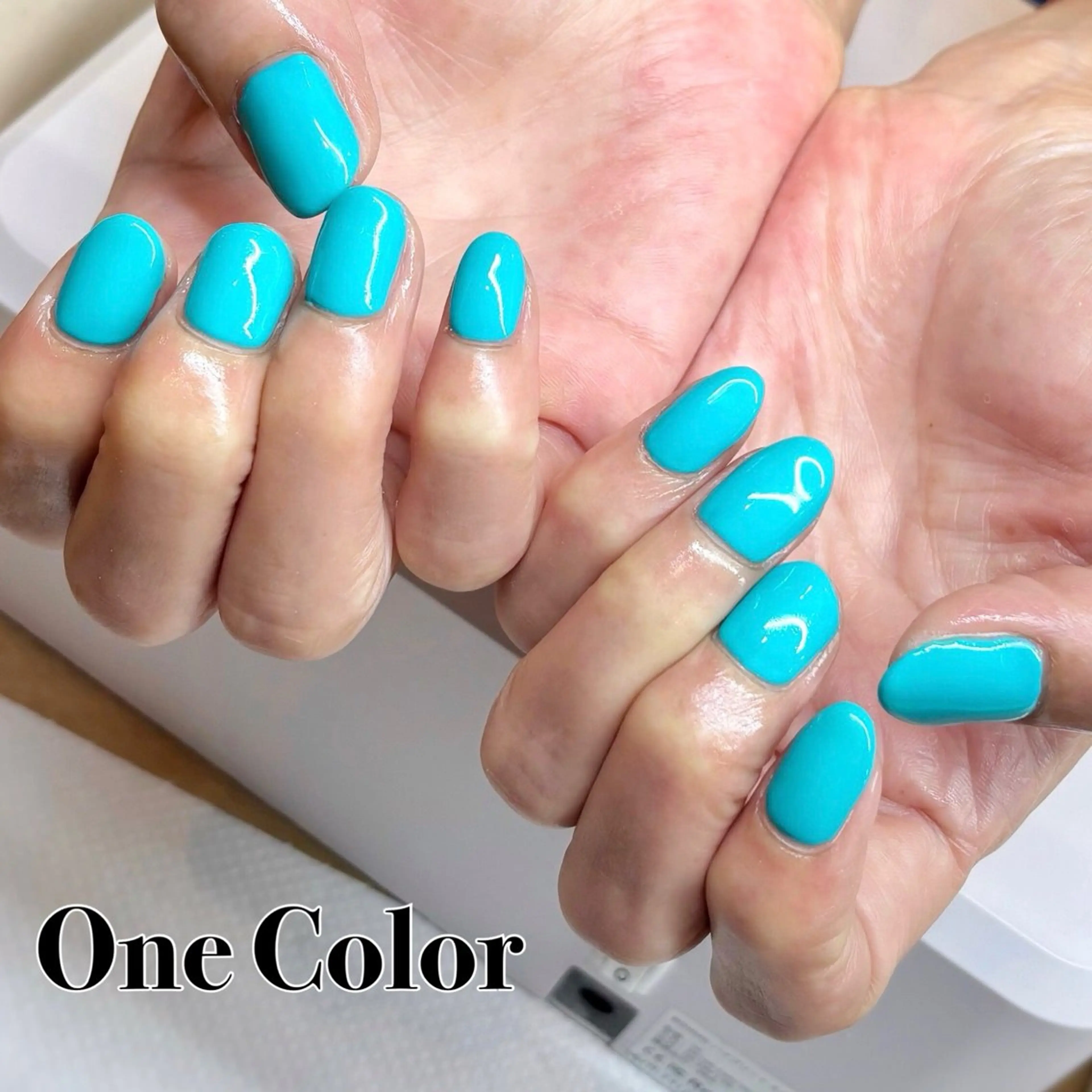 ネイル ブルー ワンカラーネイル ネイルサロンエーナイン本店所属・【モデル募集中】 hina🌼のネイルデザイン