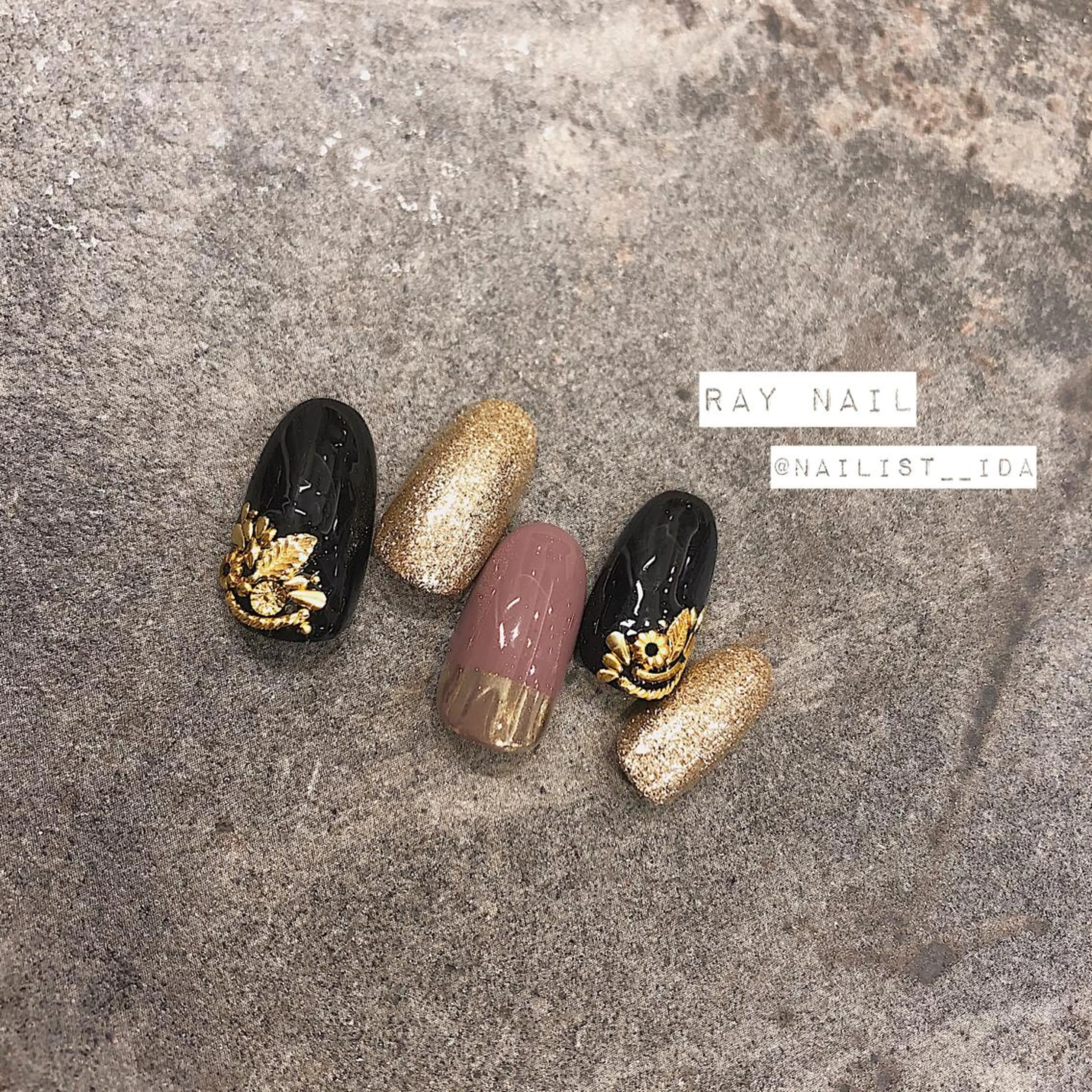 ネイル Arowa 伊田のネイルデザイン