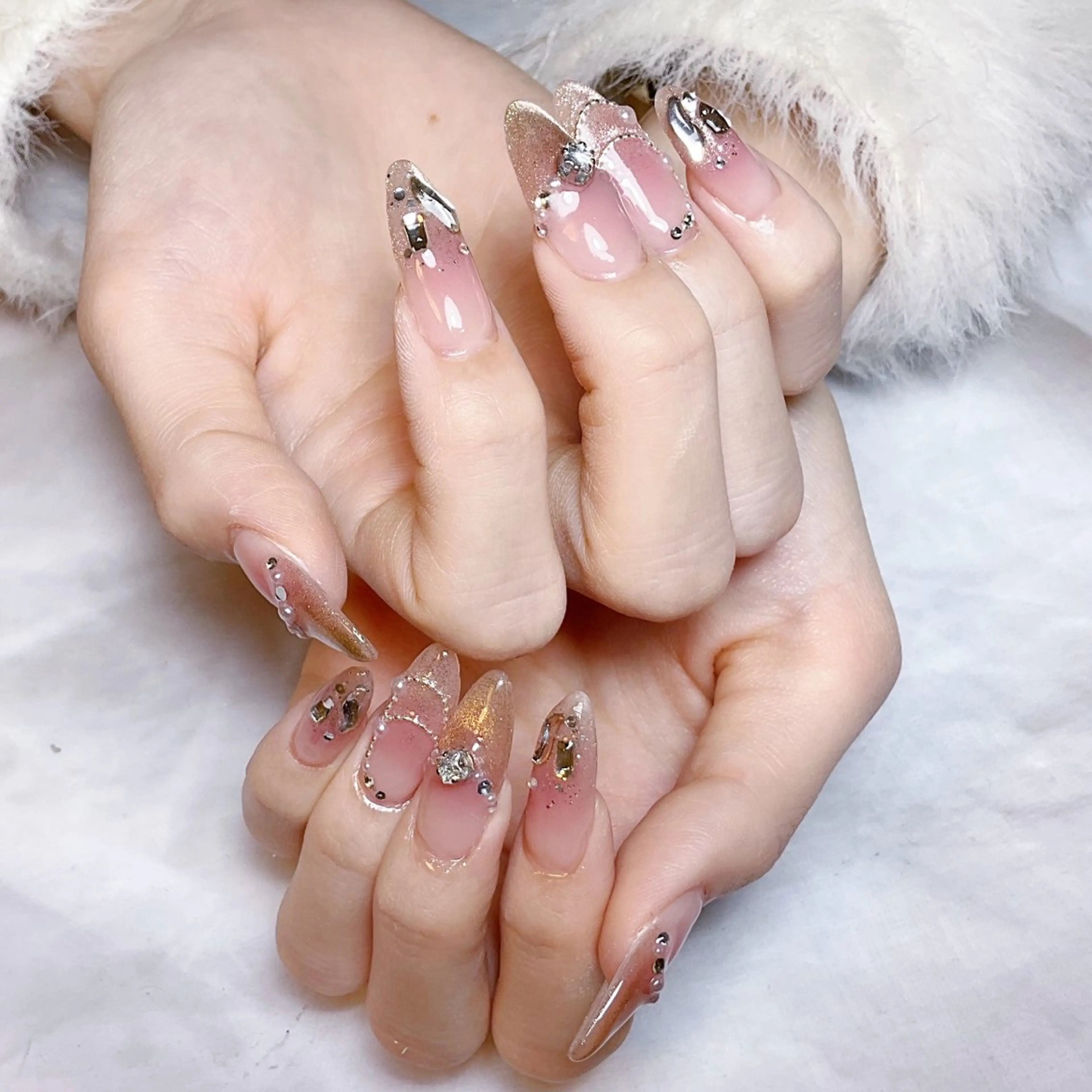 ネイル ハンドネイル 🌈Yun nail hyejin💋のネイルデザイン