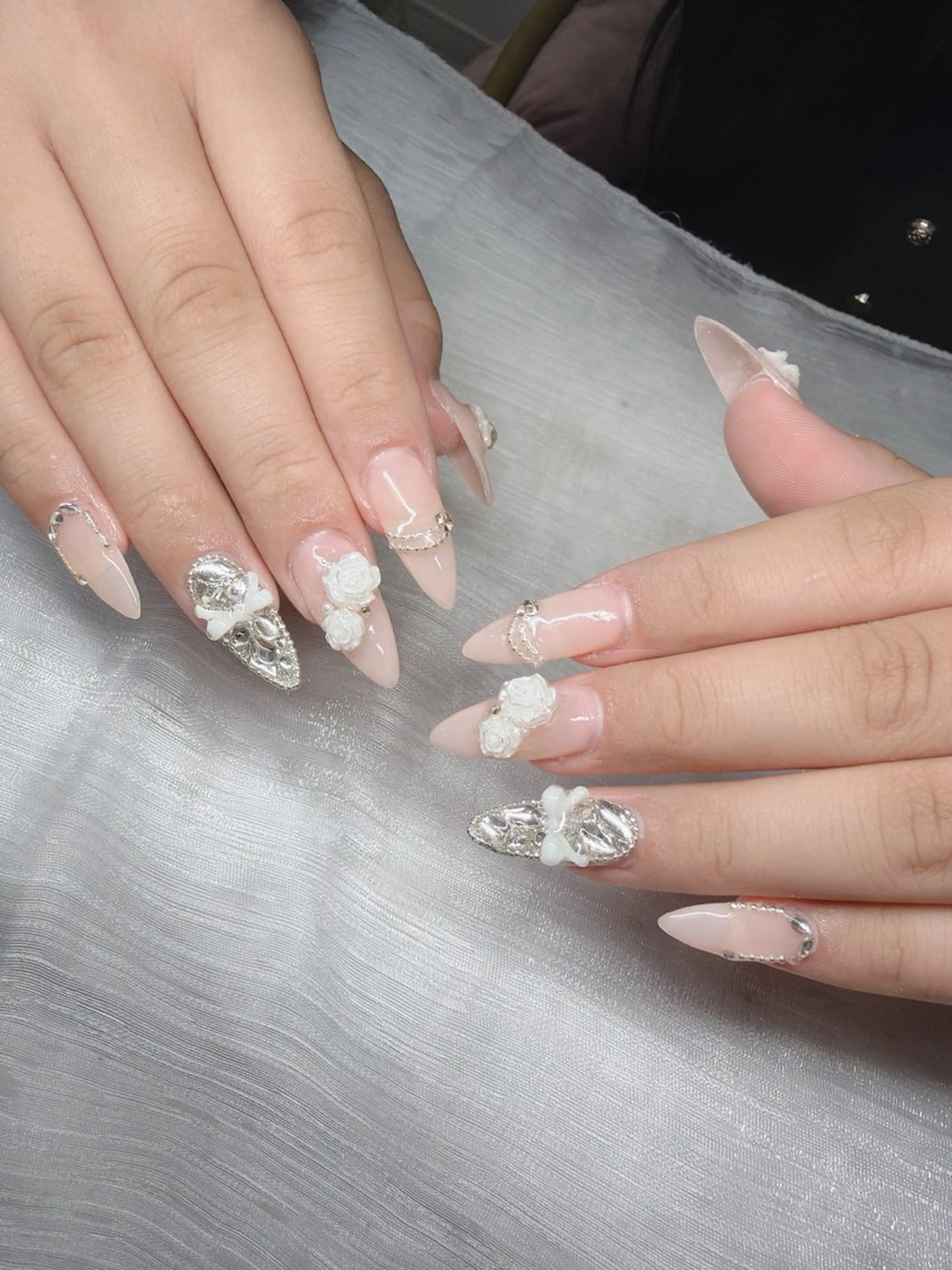 ネイル ハンドネイル Lee Nailsのネイルデザイン