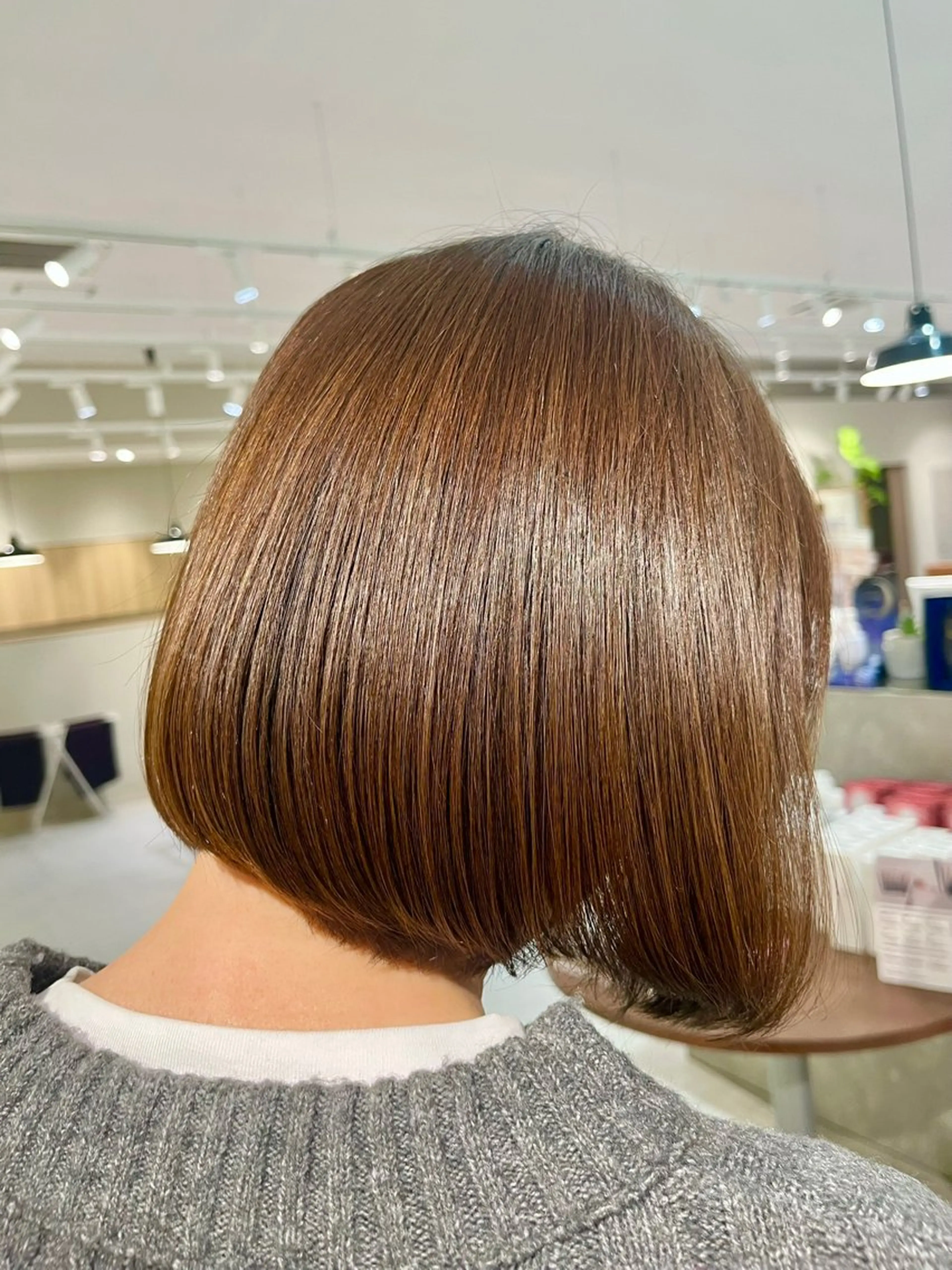 カラー 森 理音のヘアスタイル