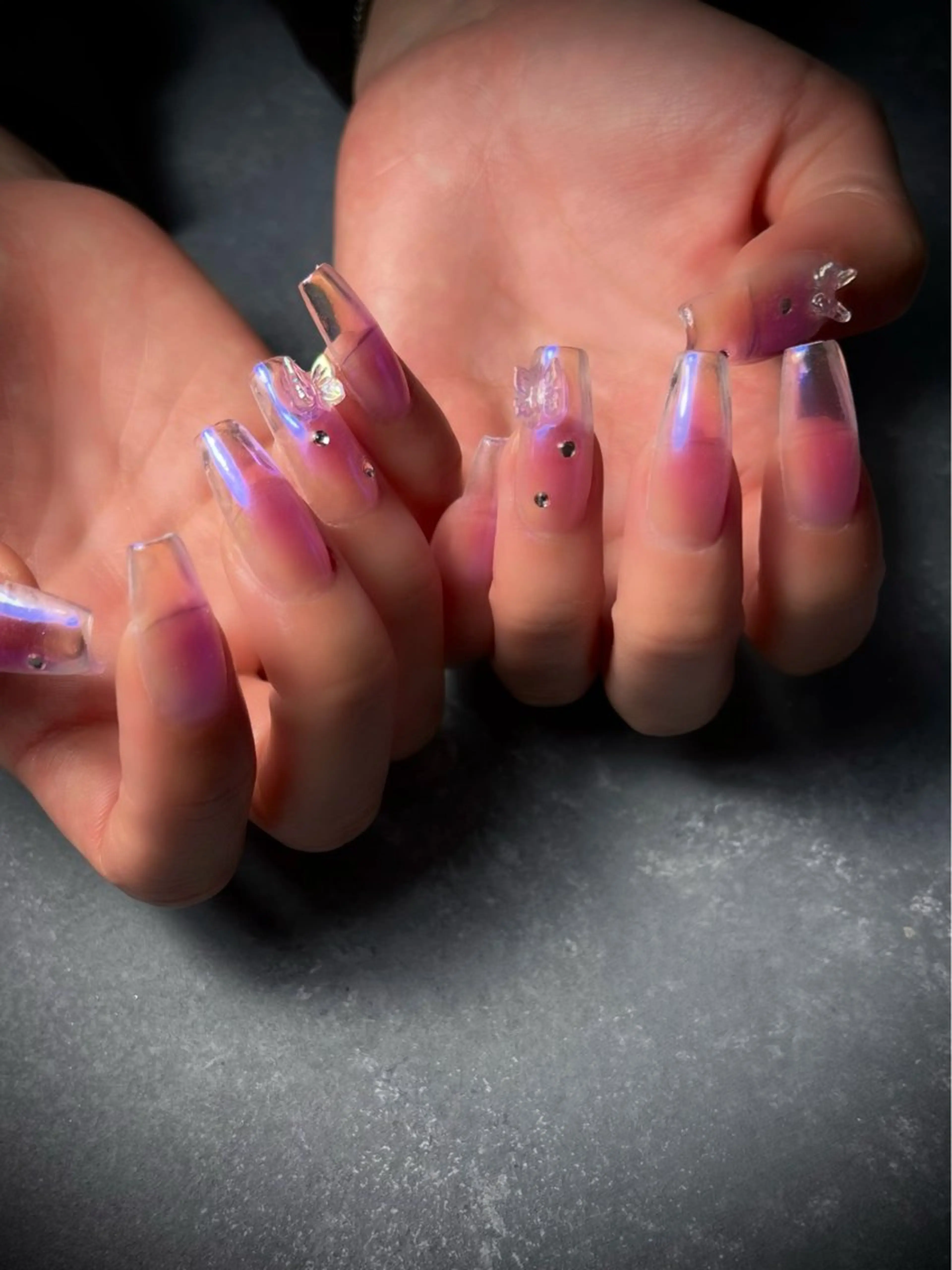 ネイル キラキラネイル マグネットネイル ワンカラーネイル スカルプネイル ワンホンネイル nine.🦋 YUKOのネイルデザイン