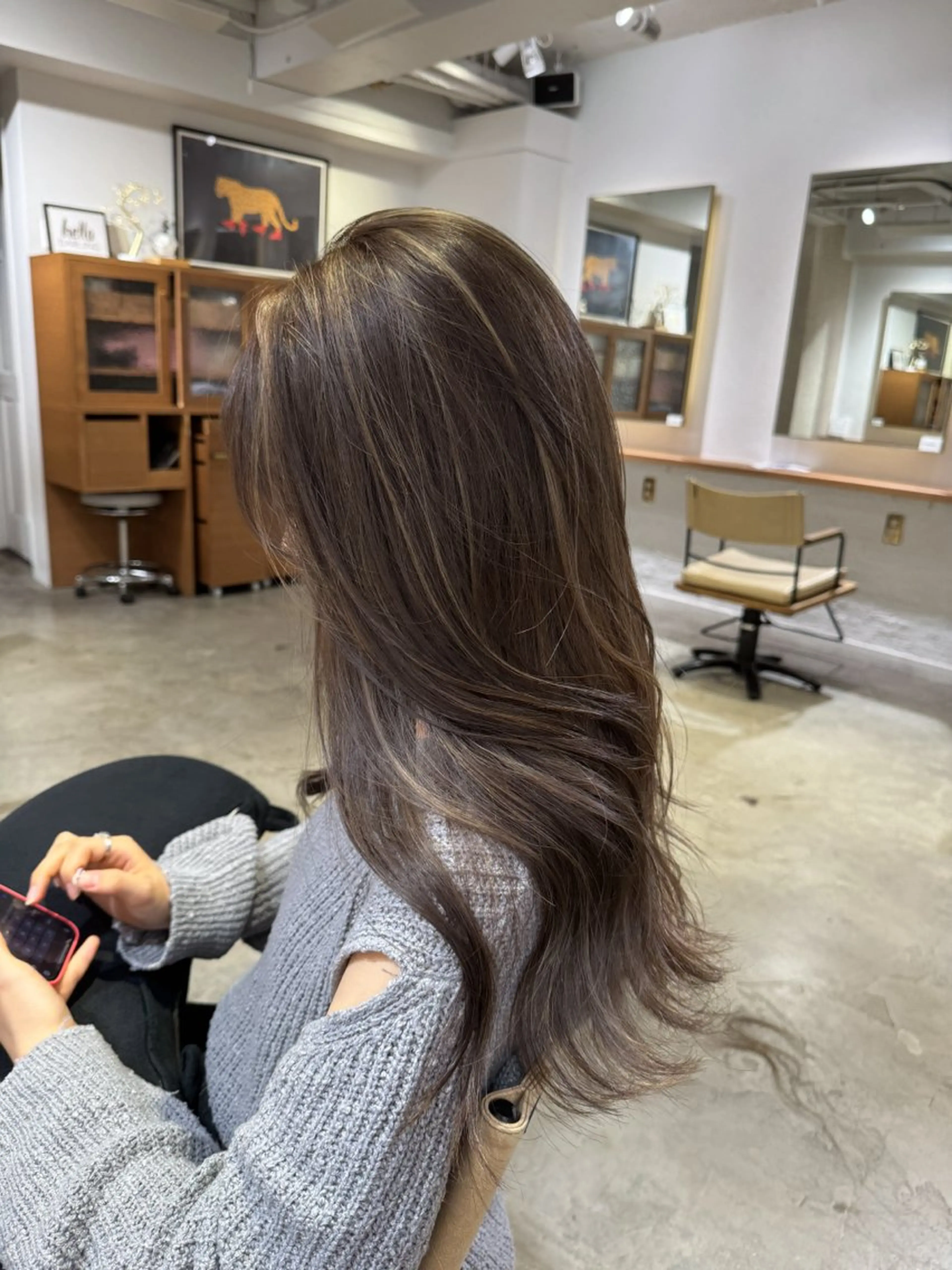 ロング カラー ベージュカラー ハイライトカラー ハイライト レイヤーカット ナガミネアリサ/ 学芸大学/海外ヘアのヘアスタイル