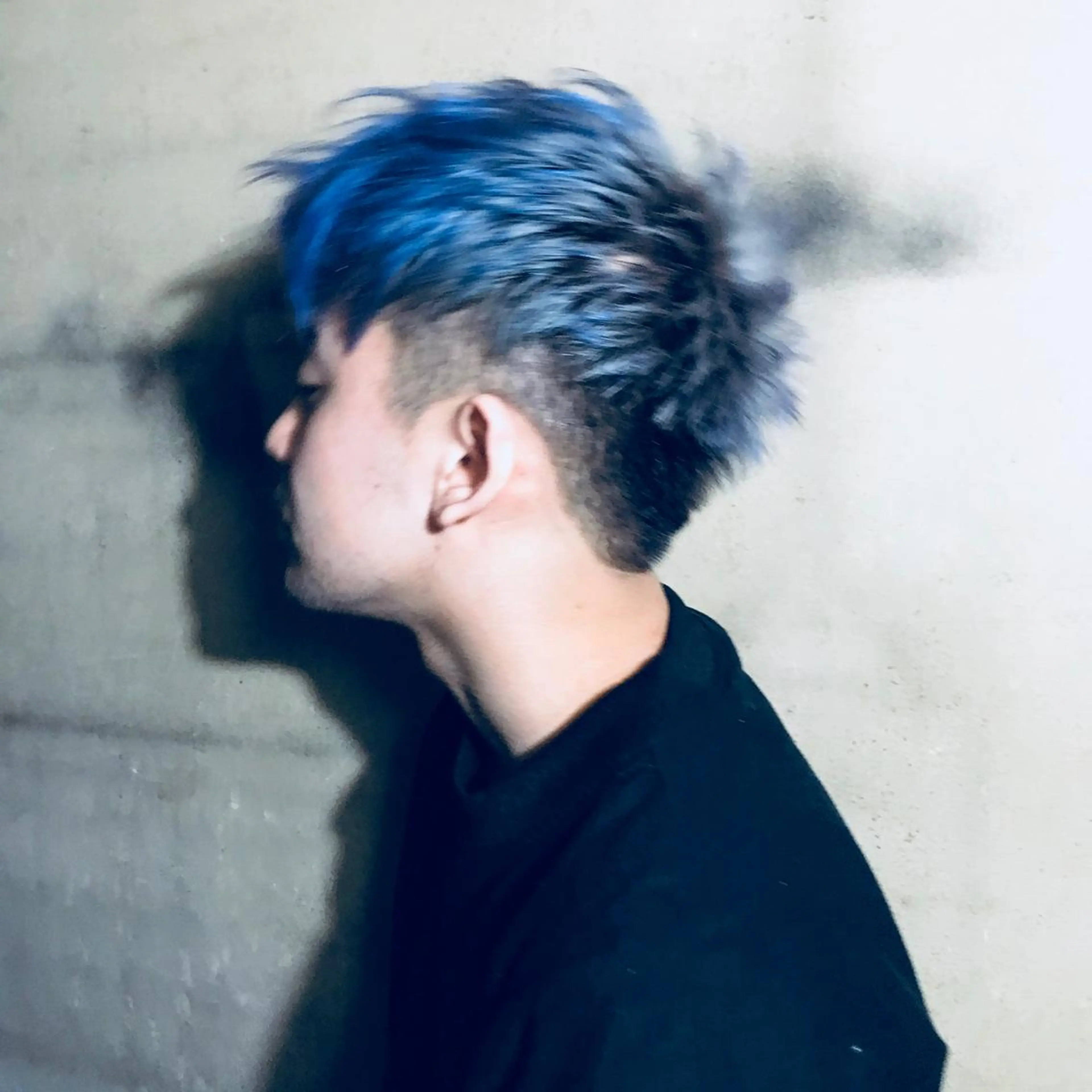 ショート カラー ヘアアレンジ メンズ メンズブリーチ 刈り上げ ブリーチ ブルーカラー ショートヘア カット ヘアカラー ［似合わせヘア］ ✂︎OGURO✂︎のヘアスタイル