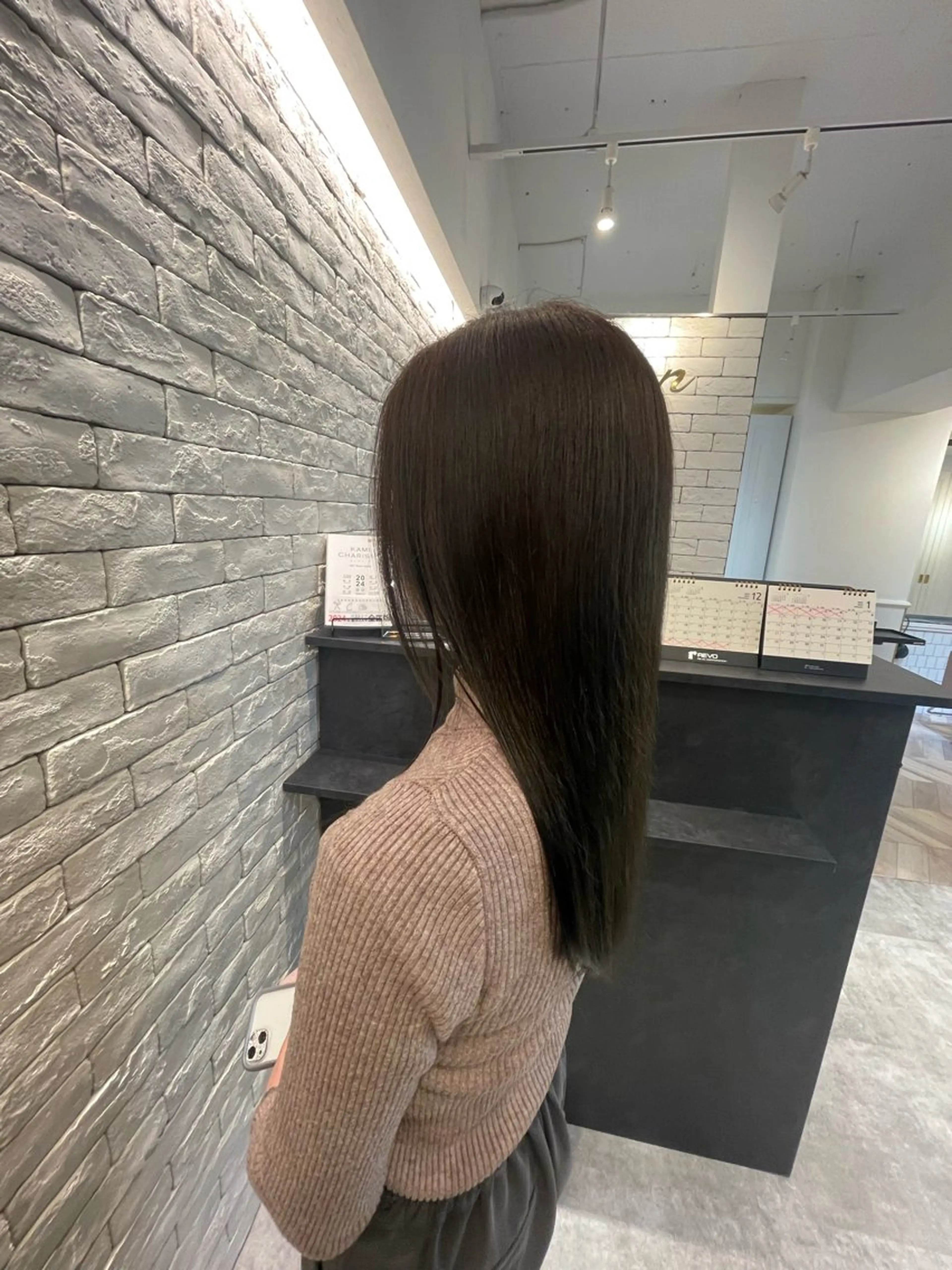 ロング TENSHO ハイトーンレイヤーのヘアスタイル