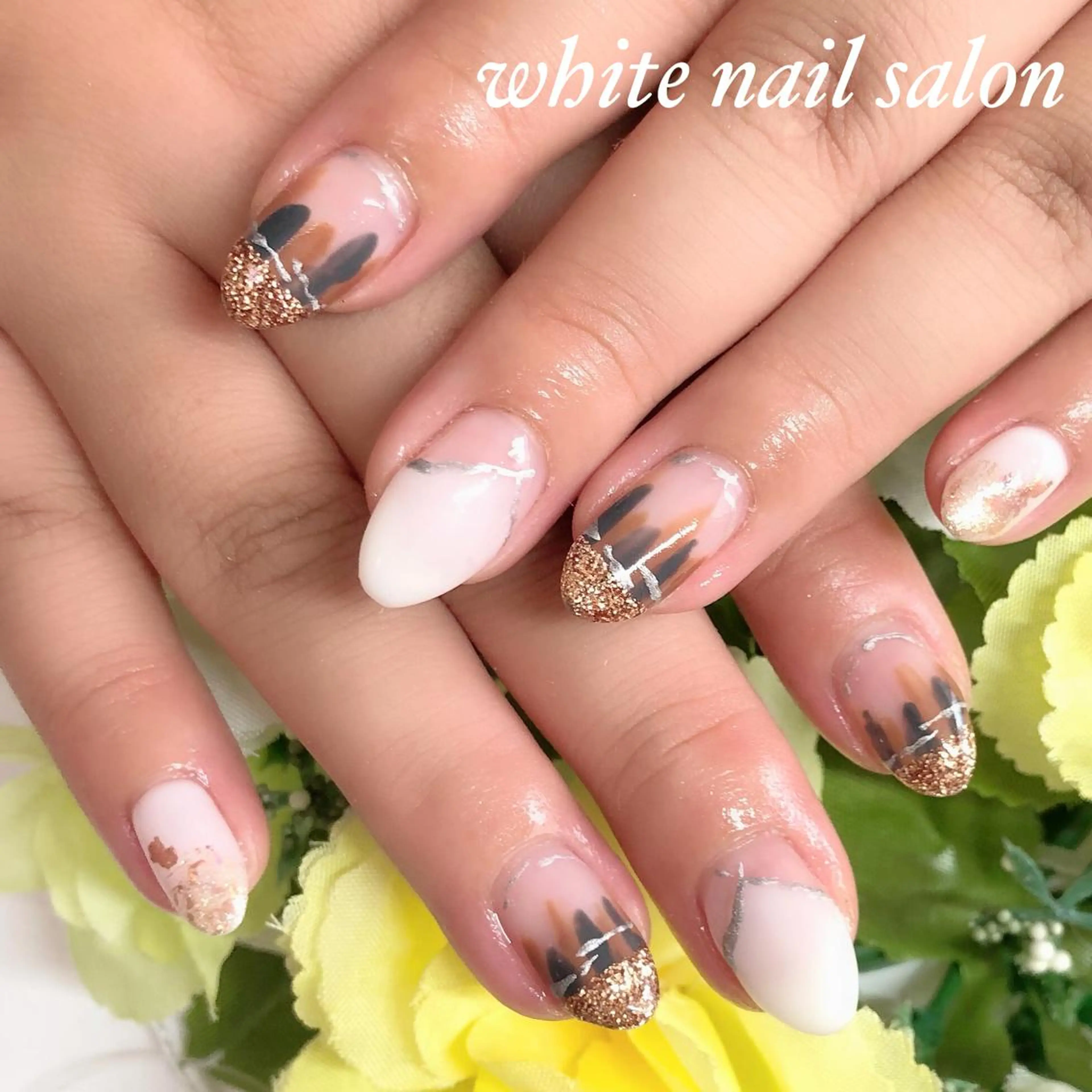 ネイル フットネイル ジェルネイル ハードジェル オフィスネイル スカルプネイル ハンドネイル white nail salonのネイルデザイン