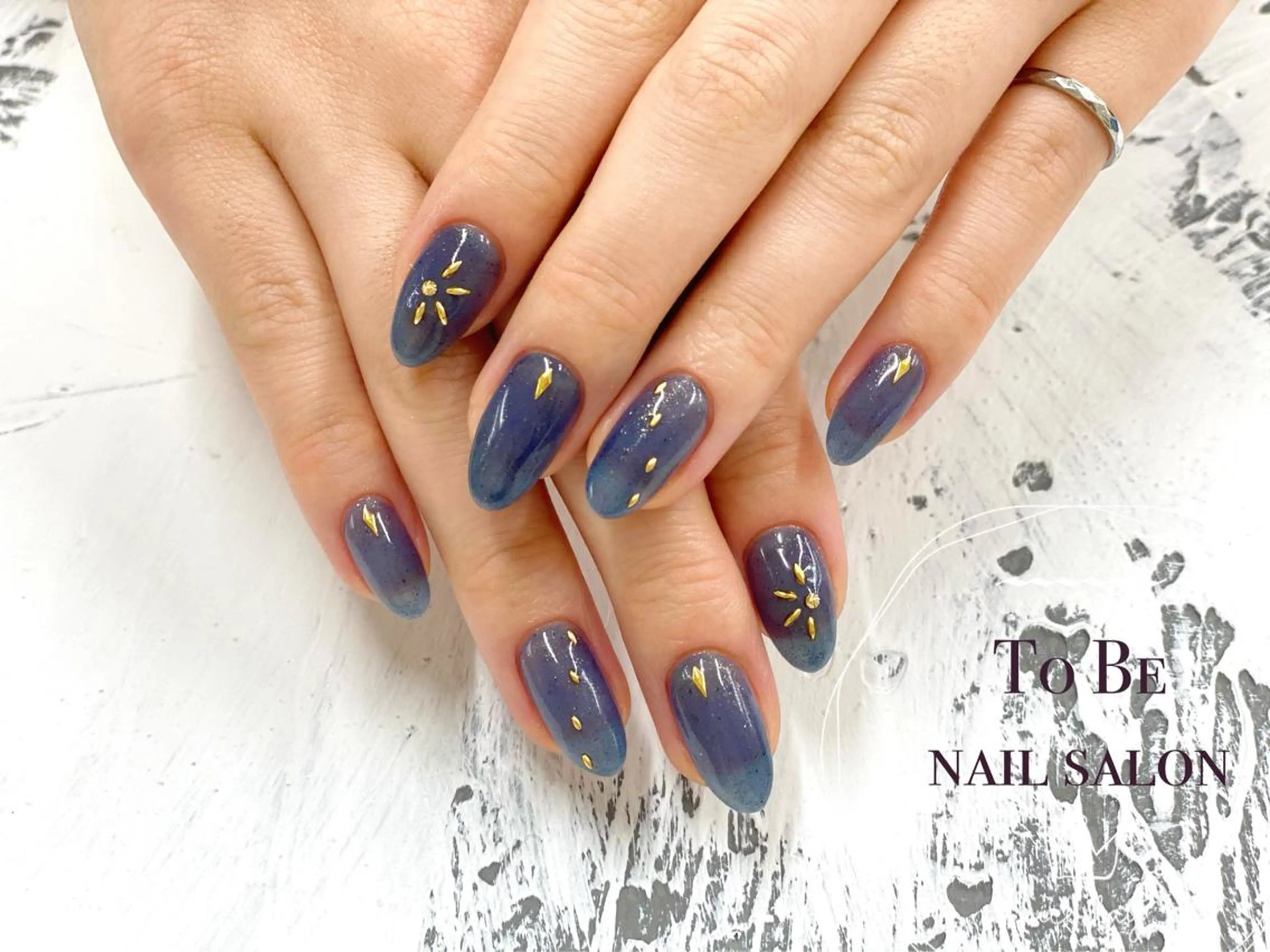 カラー ネイル Nail Salon To Beのネイルデザイン