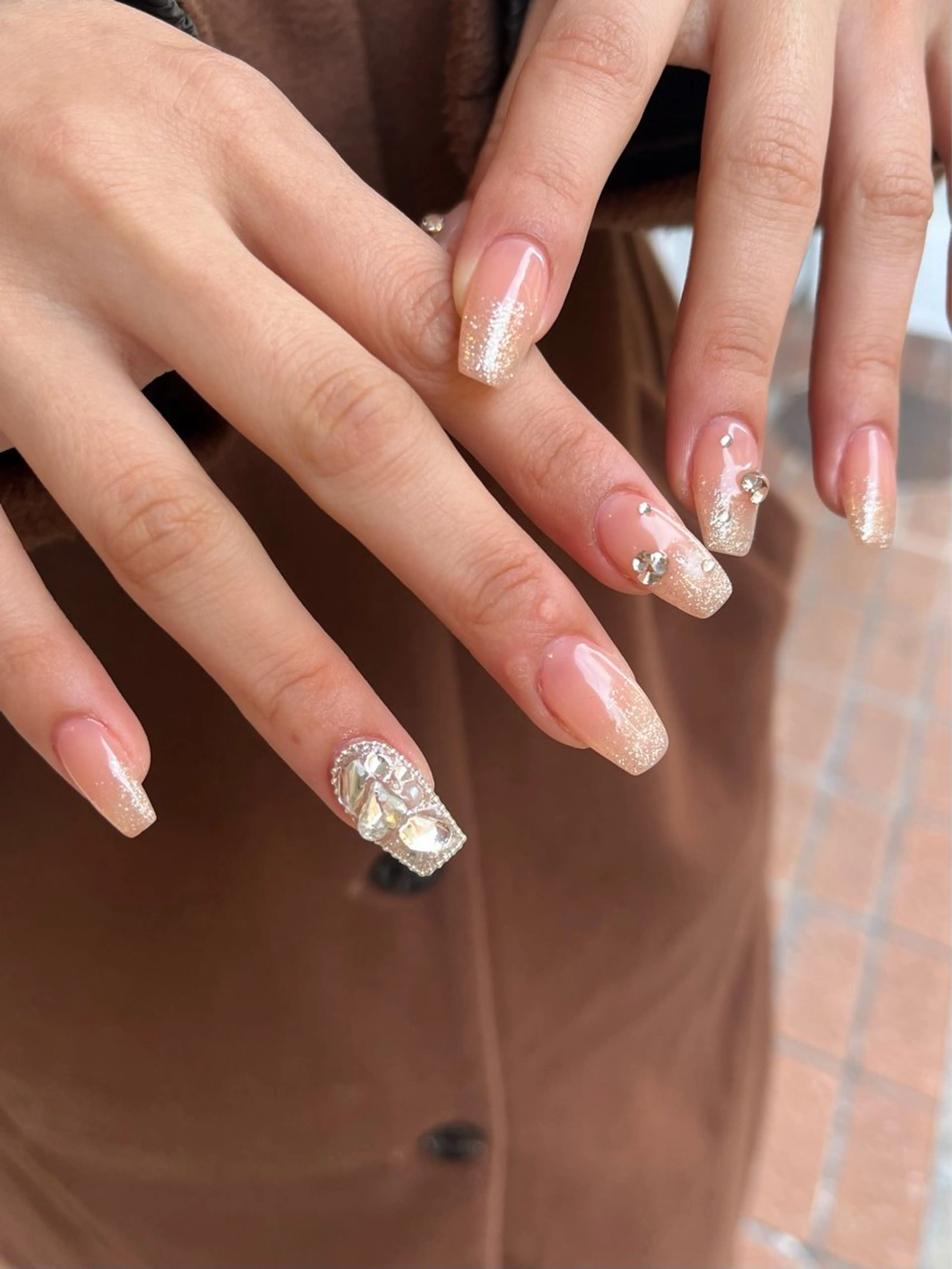 ネイル グラデーション キラキラネイル ラメ(グリッター) ラメグラデーション ワンカラーネイル ハンドネイル ballie／小野原 なつみのネイルデザイン