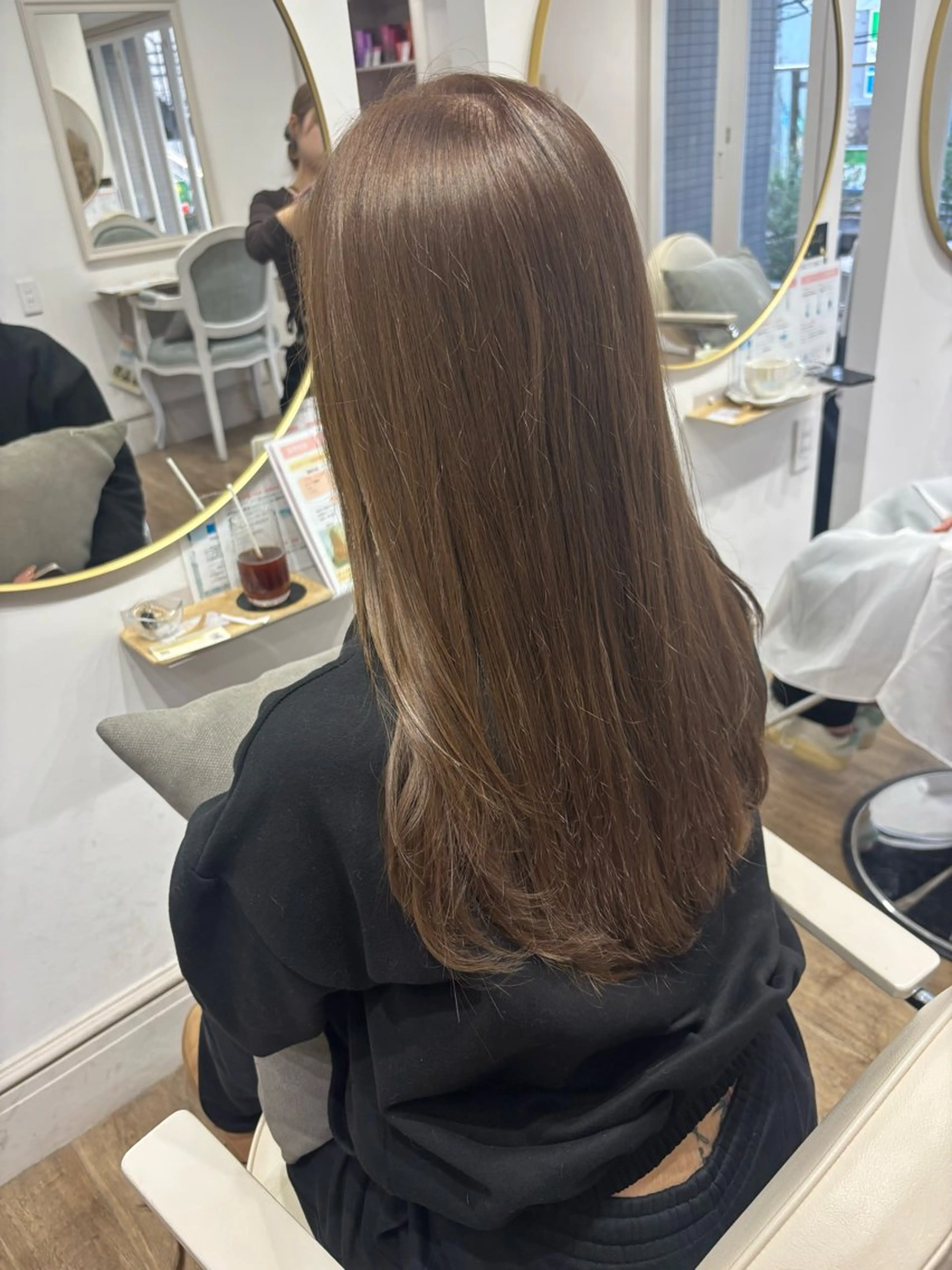 《透明感カラー✨》【ブリーチありダブルカラー＋保湿ケアトリートメント🧴❤︎】の写真