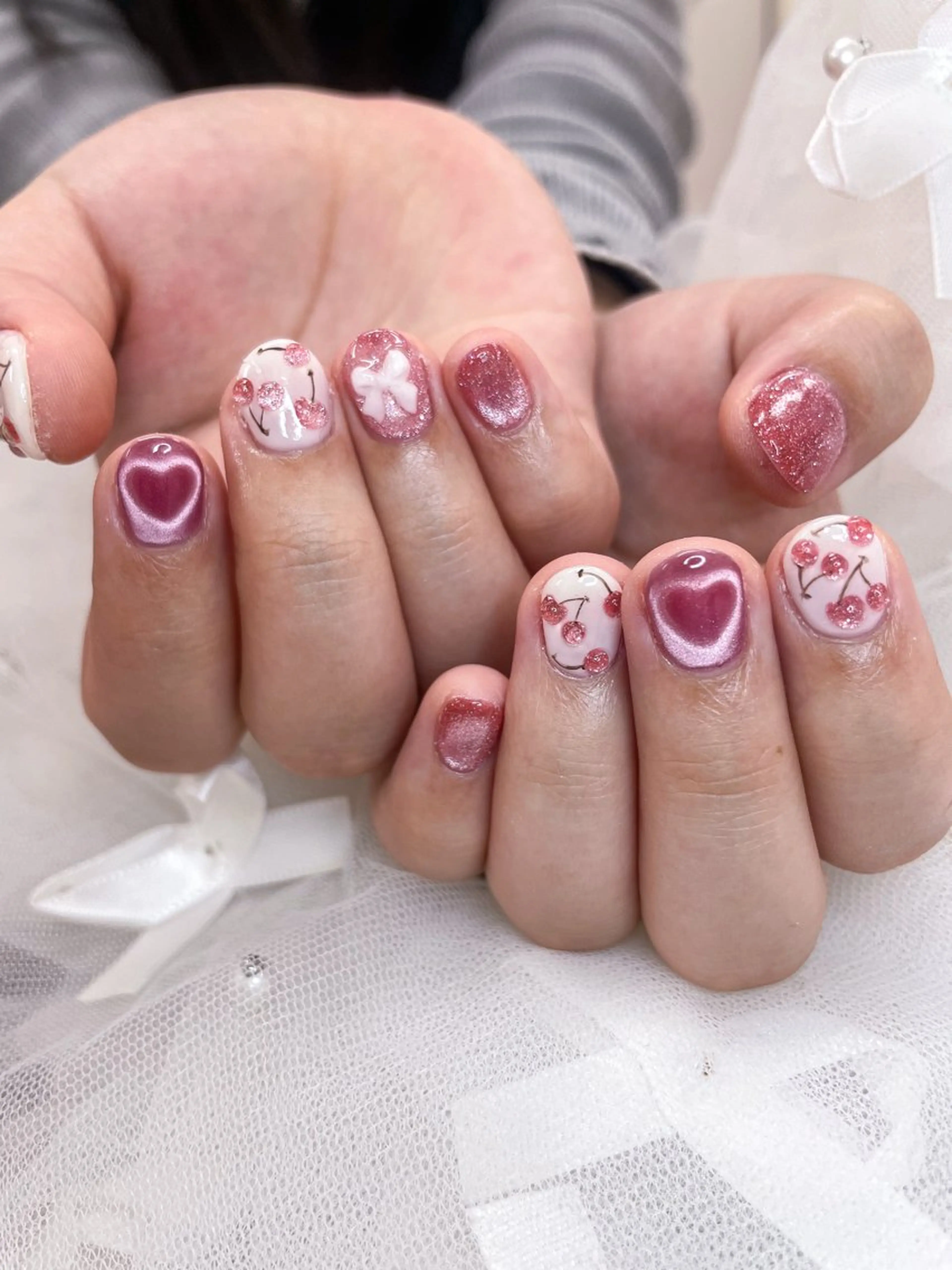 ネイル ハート ハンドネイル 五十嵐 美智のネイルデザイン