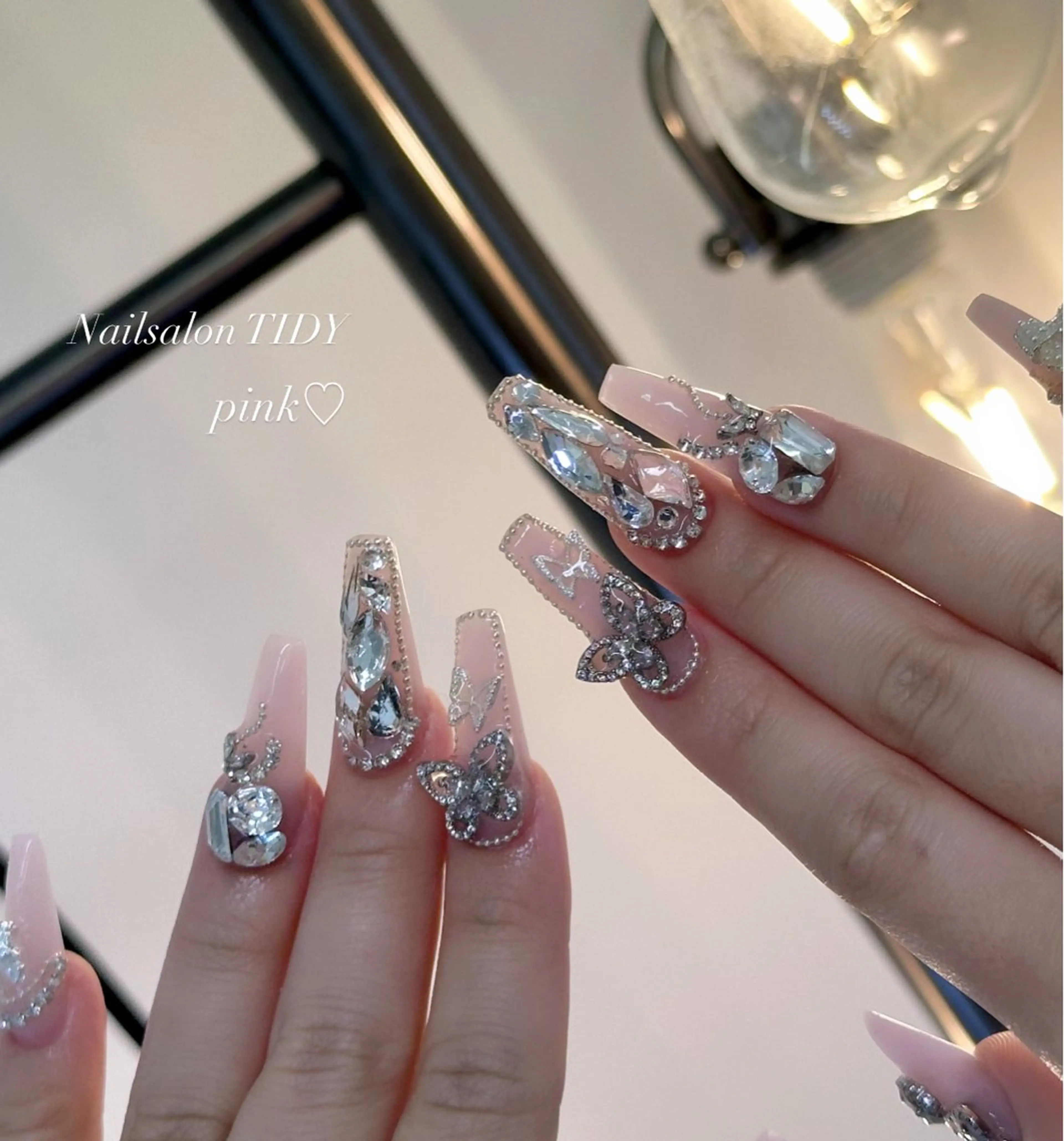 ネイル TIDY M&Mのネイルデザイン