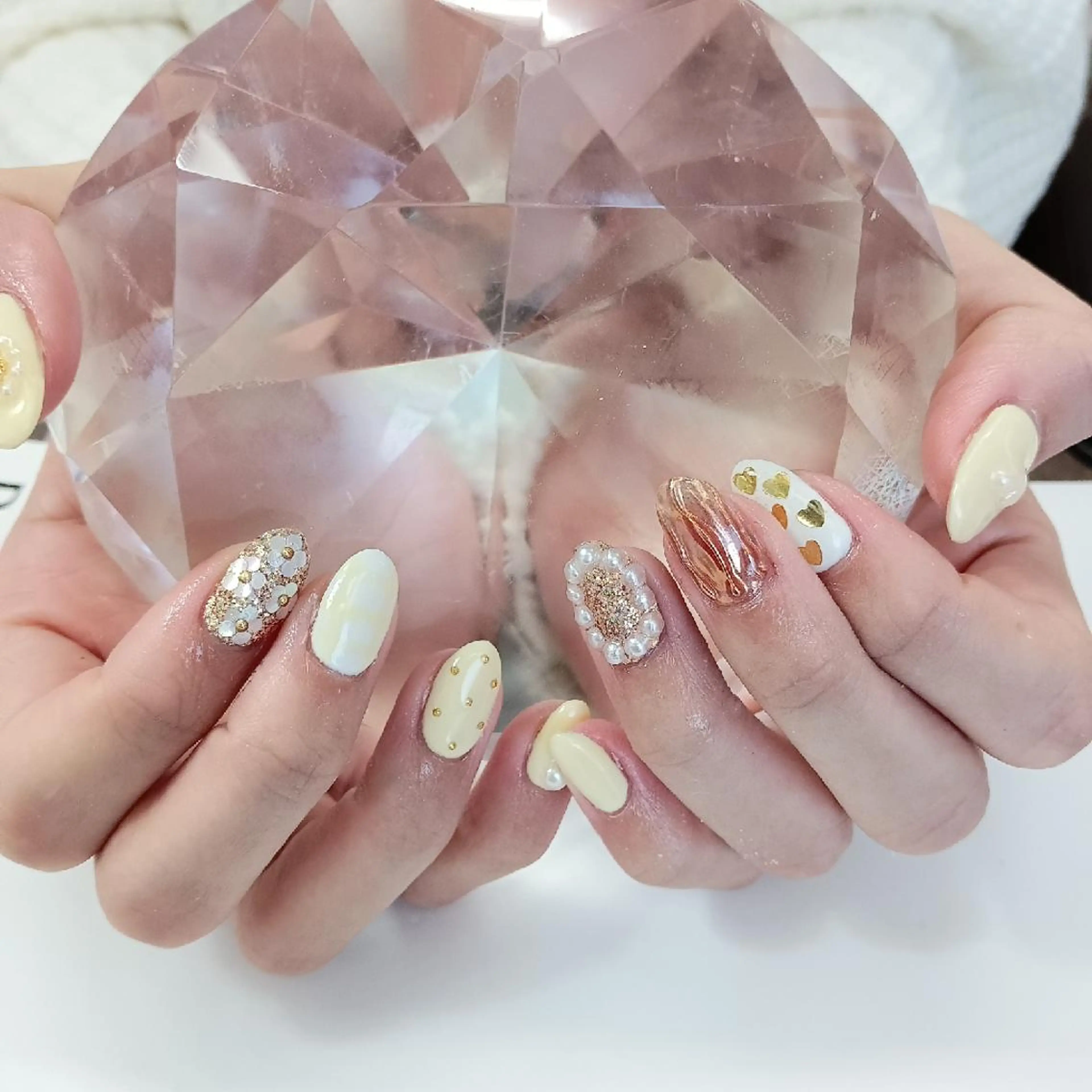 ネイル 春ネイル 黄色 Coco Girlsのネイルデザイン