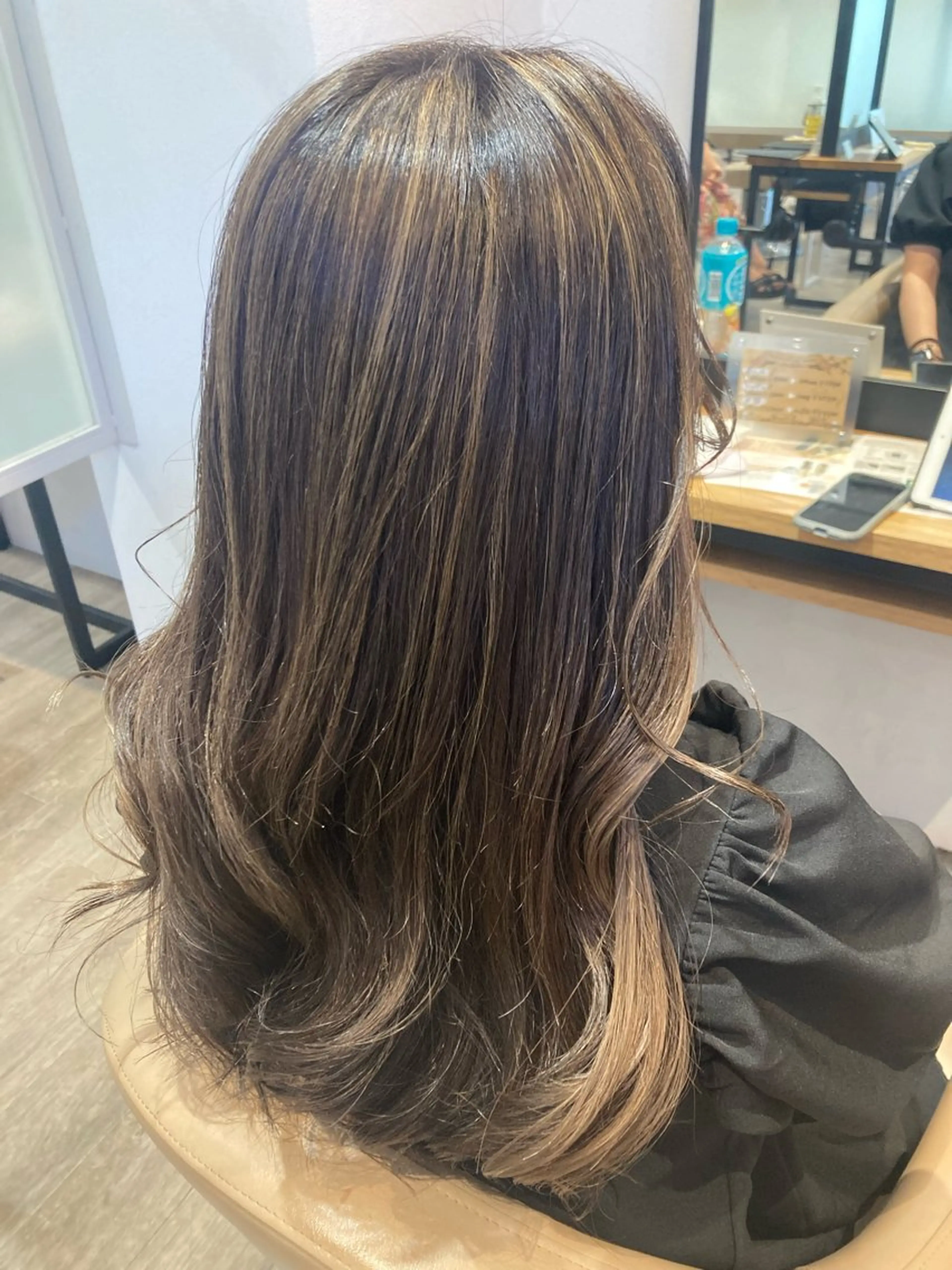 カラー 野村 ゆいのヘアスタイル