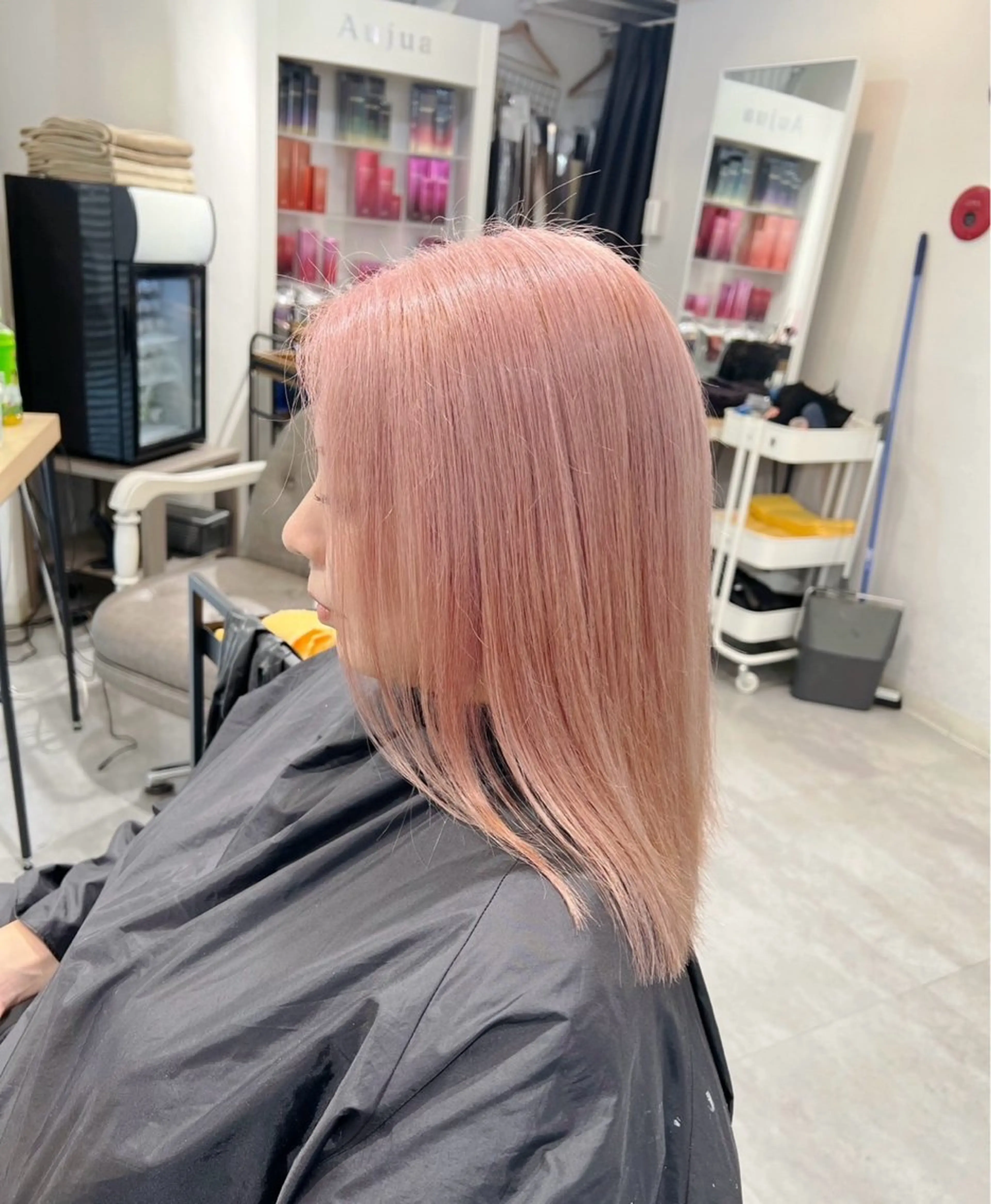 ミディアム カラー ピンクカラー ホワイトピンク ROBIN所属・指名数No.1 /NAOYAのヘアスタイル