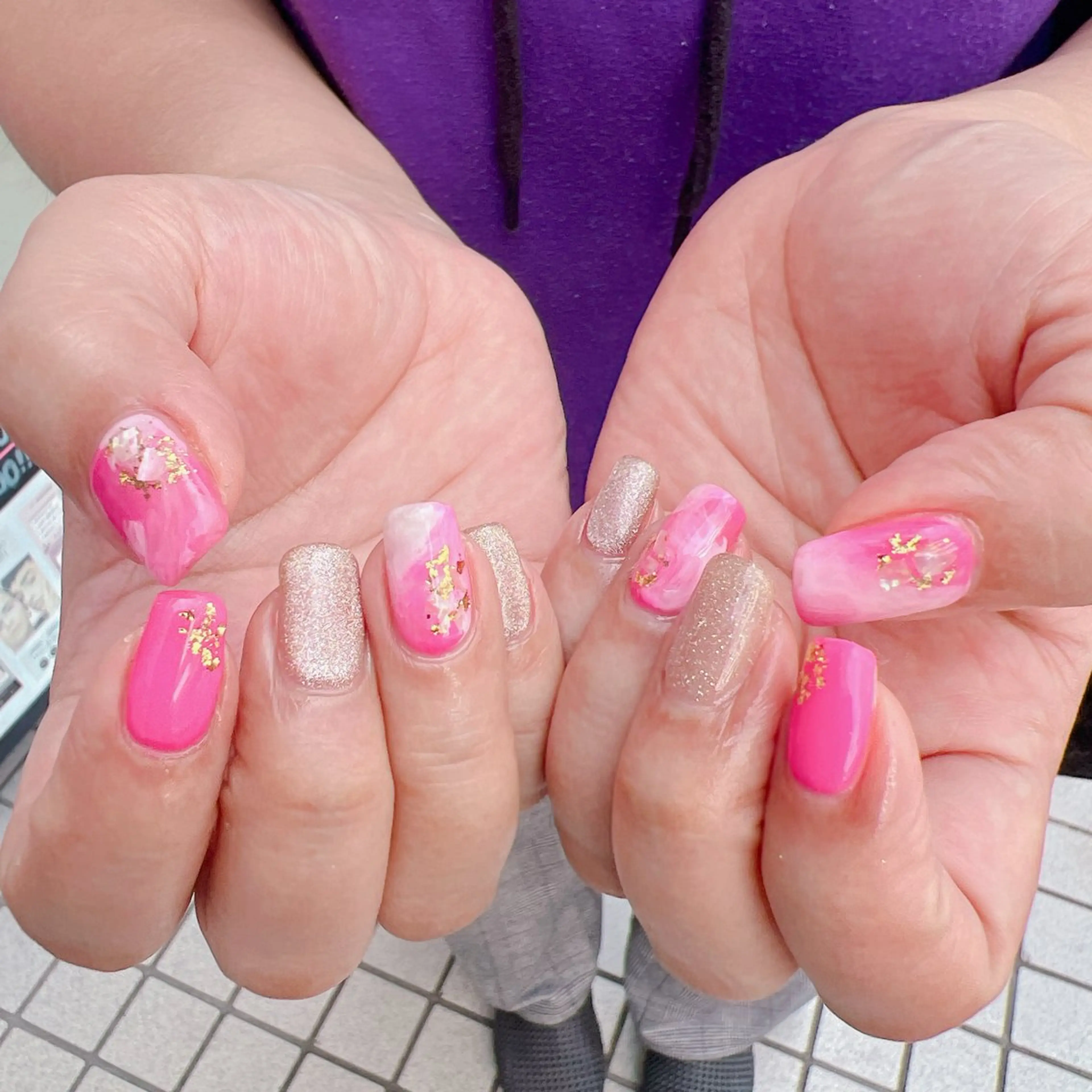 ネイル マグネットネイル ニュアンスネイル 夏ネイル Emi lyのネイルデザイン