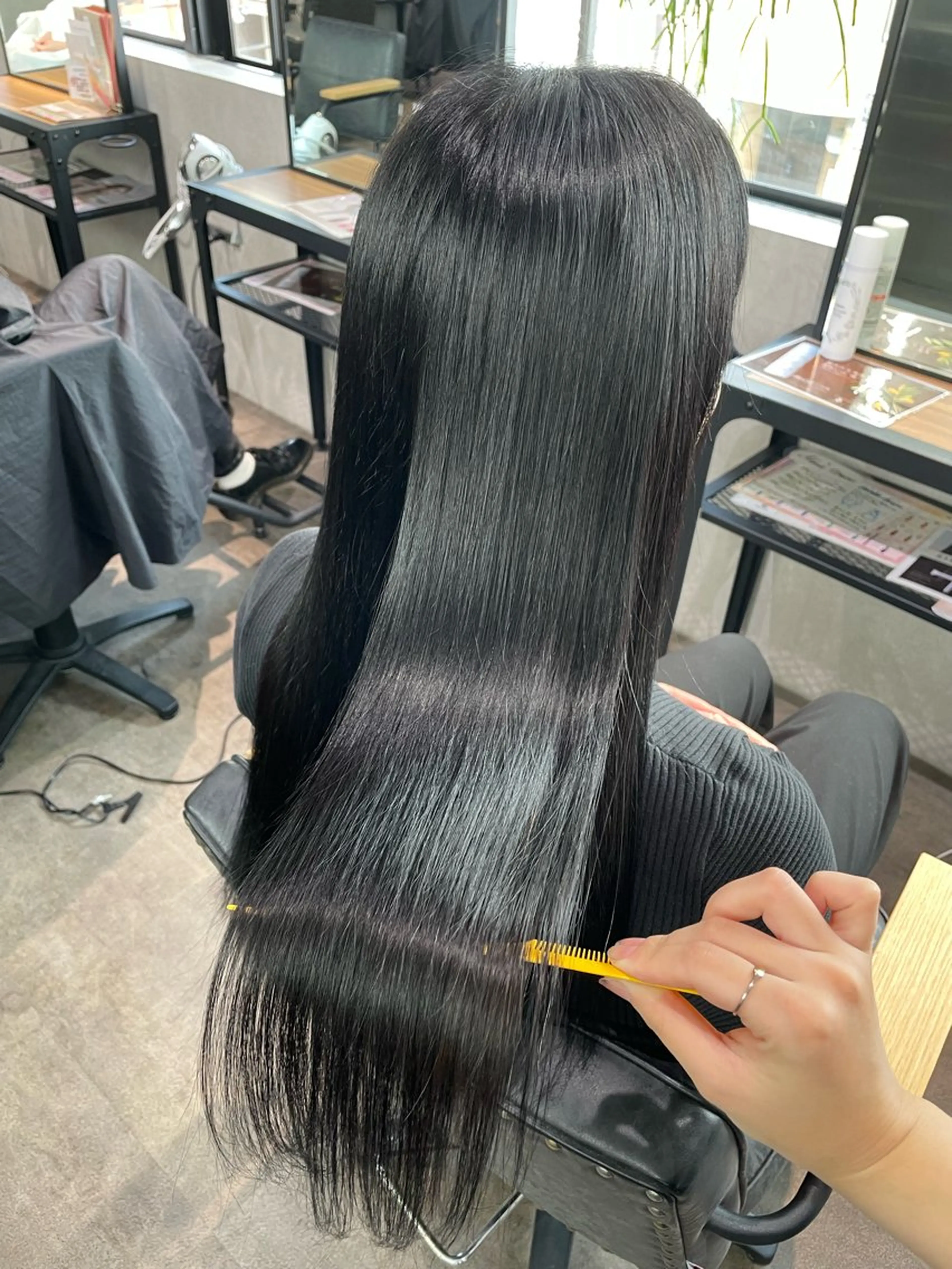 ロング カラー トリートメント ヘアカラー トリートメント ナチュラル透明感🌱 小山美樹子のヘアスタイル