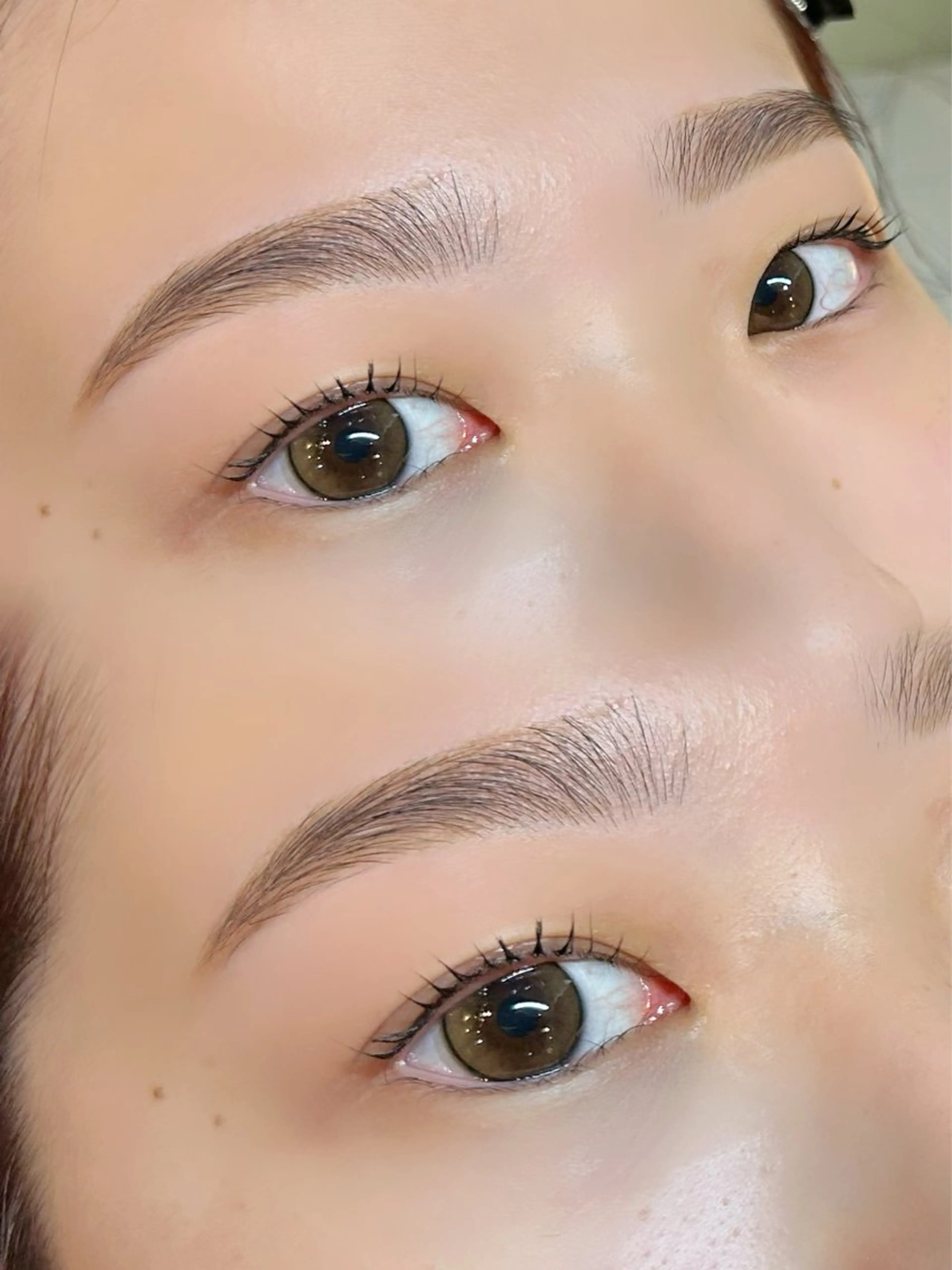 アイブロウ 眉毛ワックス脱毛 Nixie MOMOKOのマツエク・マツパデザイン